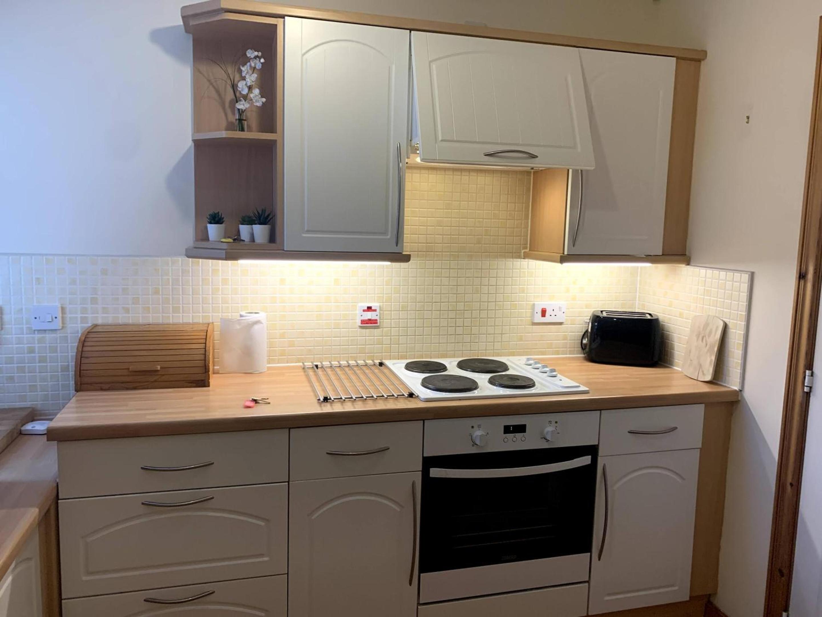 Deluxe Two-Bedroom Apartment with Garden View photo 3