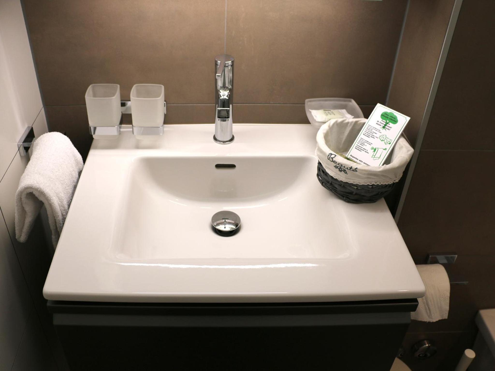 Quadruple Room - Photo 10
