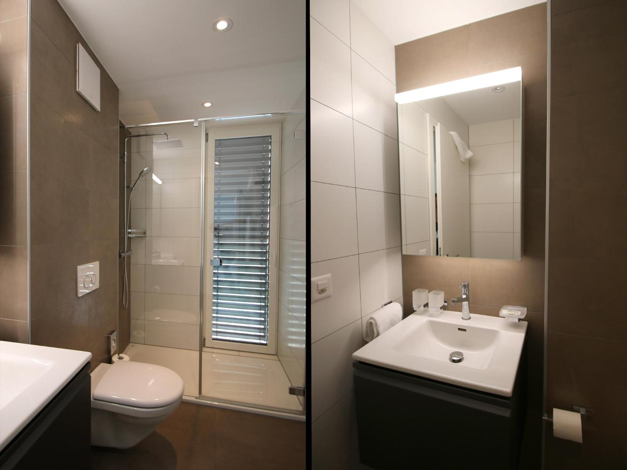 Quadruple Room - Photo 11