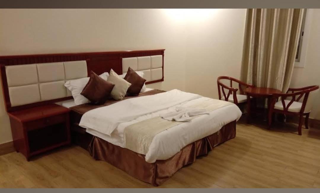 One-Bedroom Suite photo 1