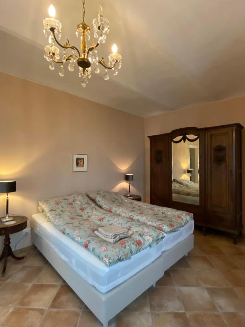 Double Room with Balcony photo 2