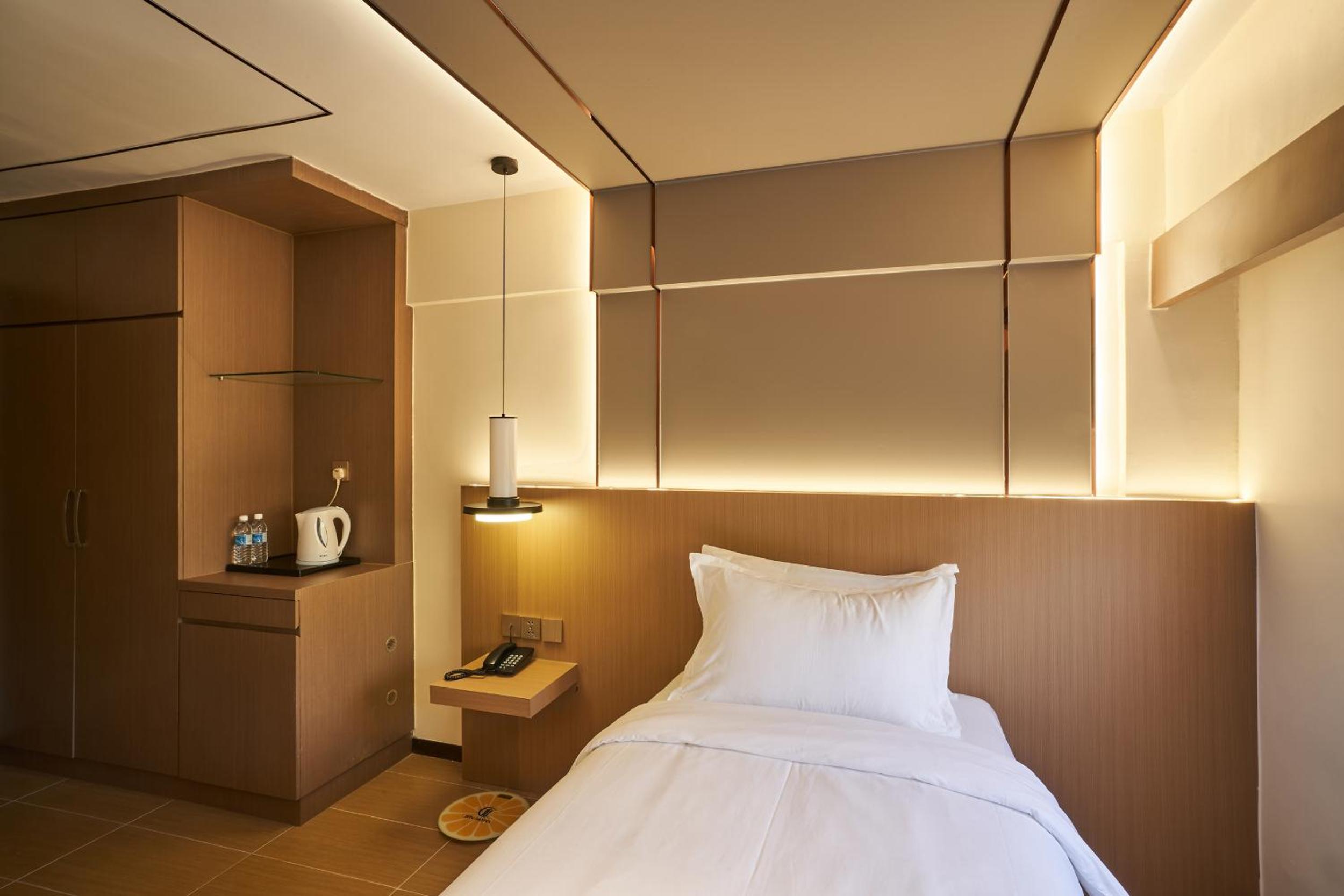 Deluxe Single Room