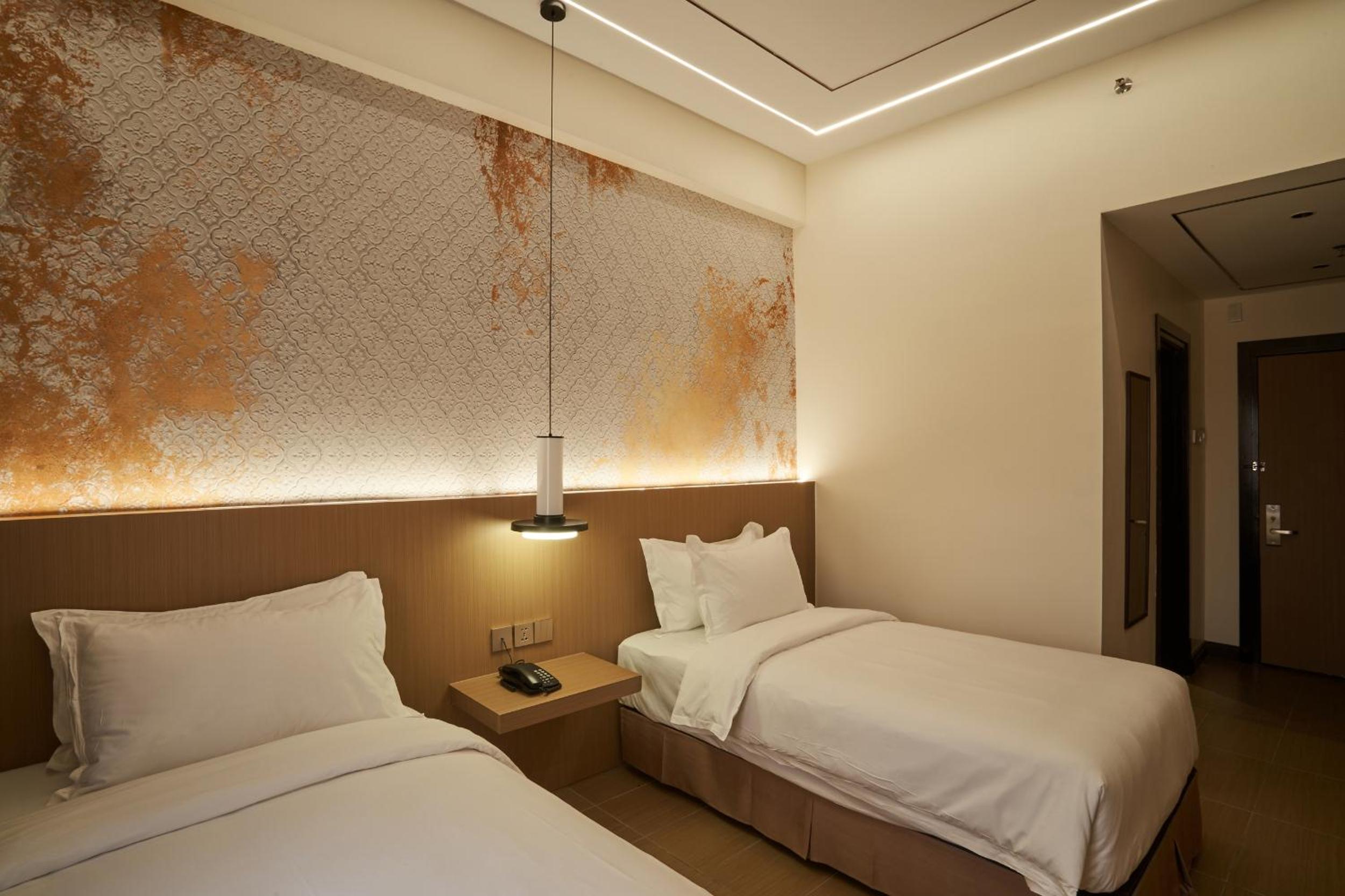 Deluxe Twin Room - Photo 1