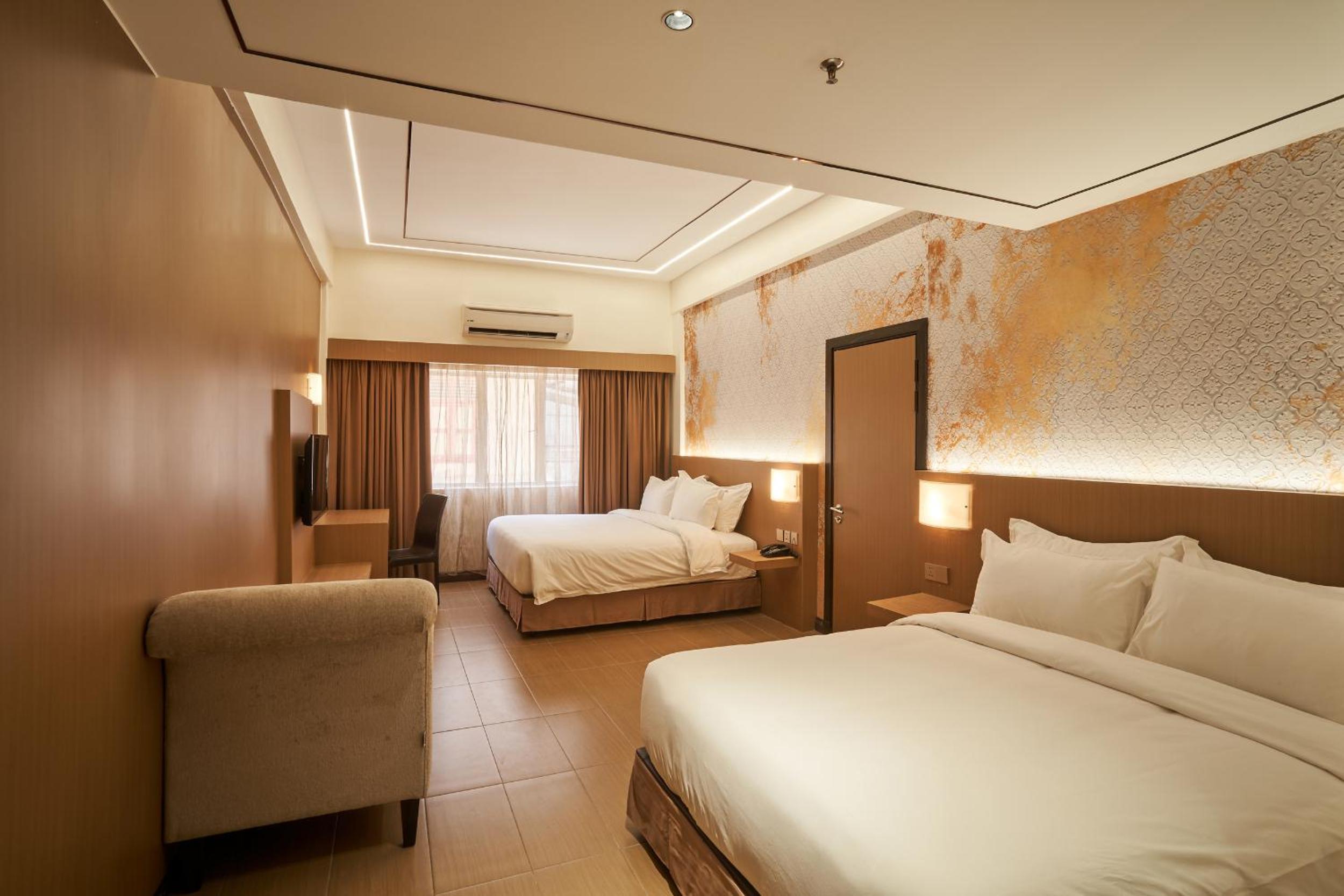 Family Suite - Photo 1