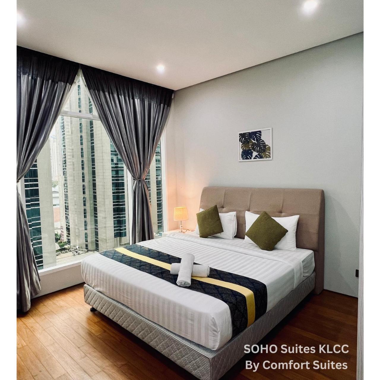 Two-Bedroom Apartment with Pool View