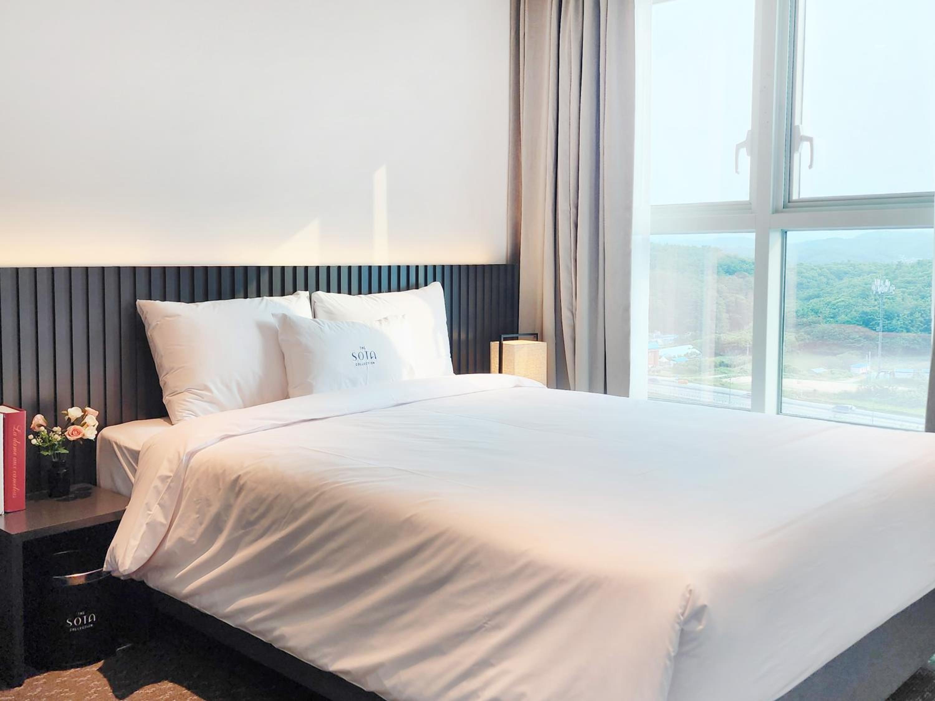 Panorama Ocean Suite - Photo 4