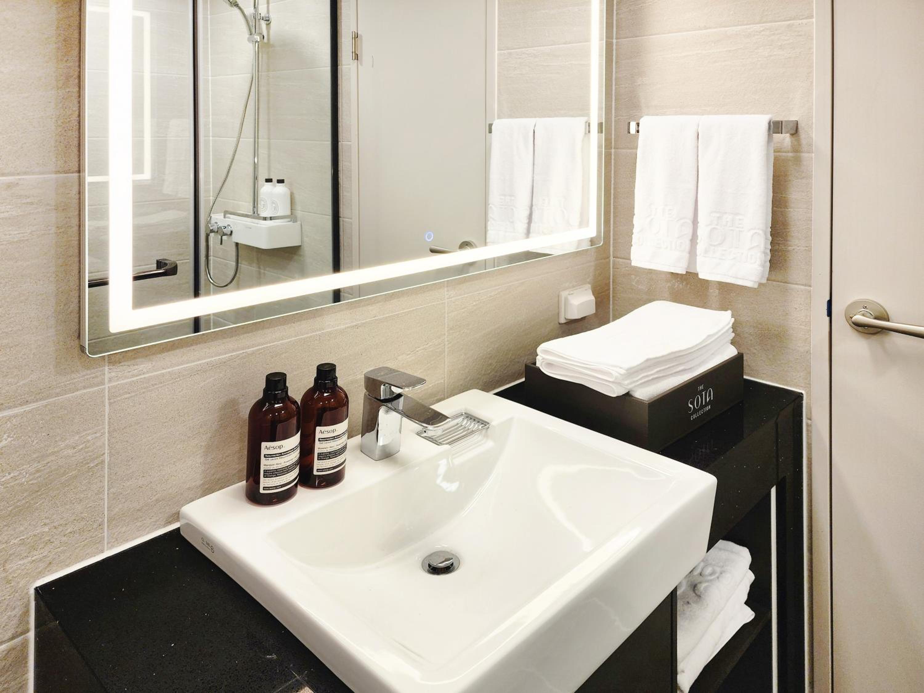 Panorama Ocean Suite - Photo 5