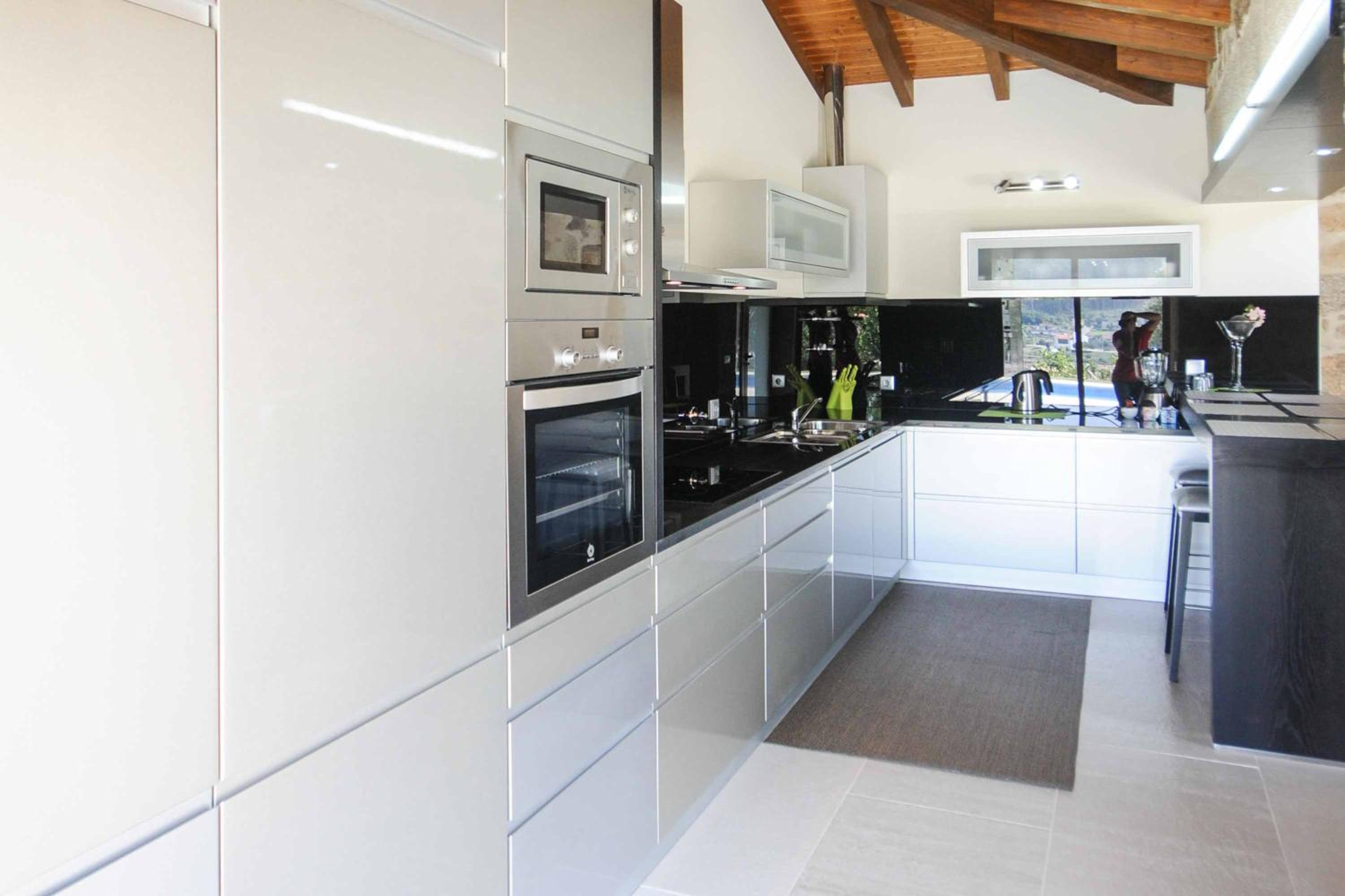 Three-Bedroom Villa photo 3