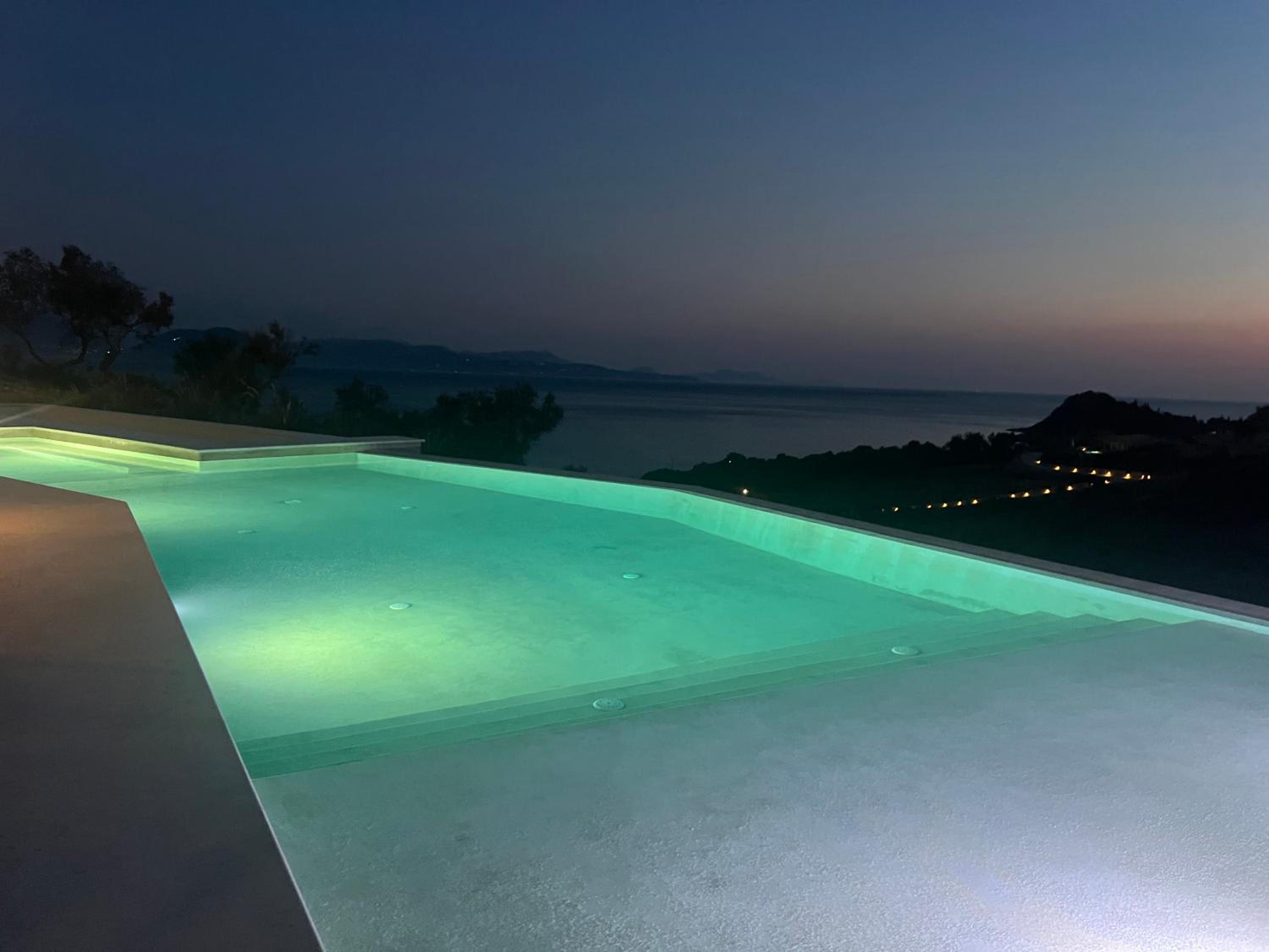 Villa photo 2