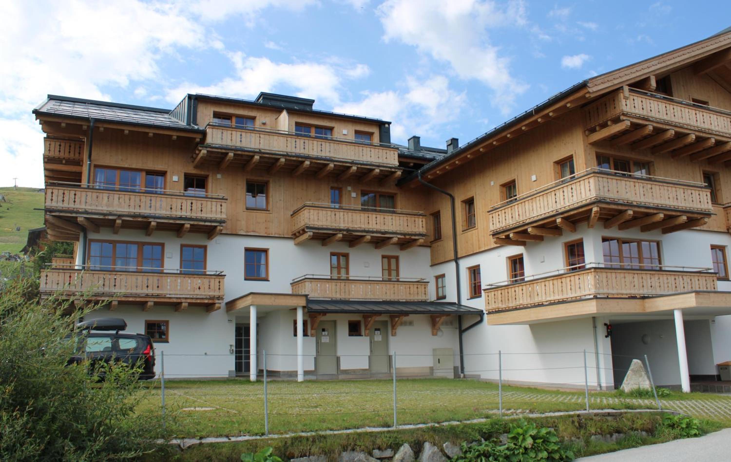 Apartment with Mountain View photo 3