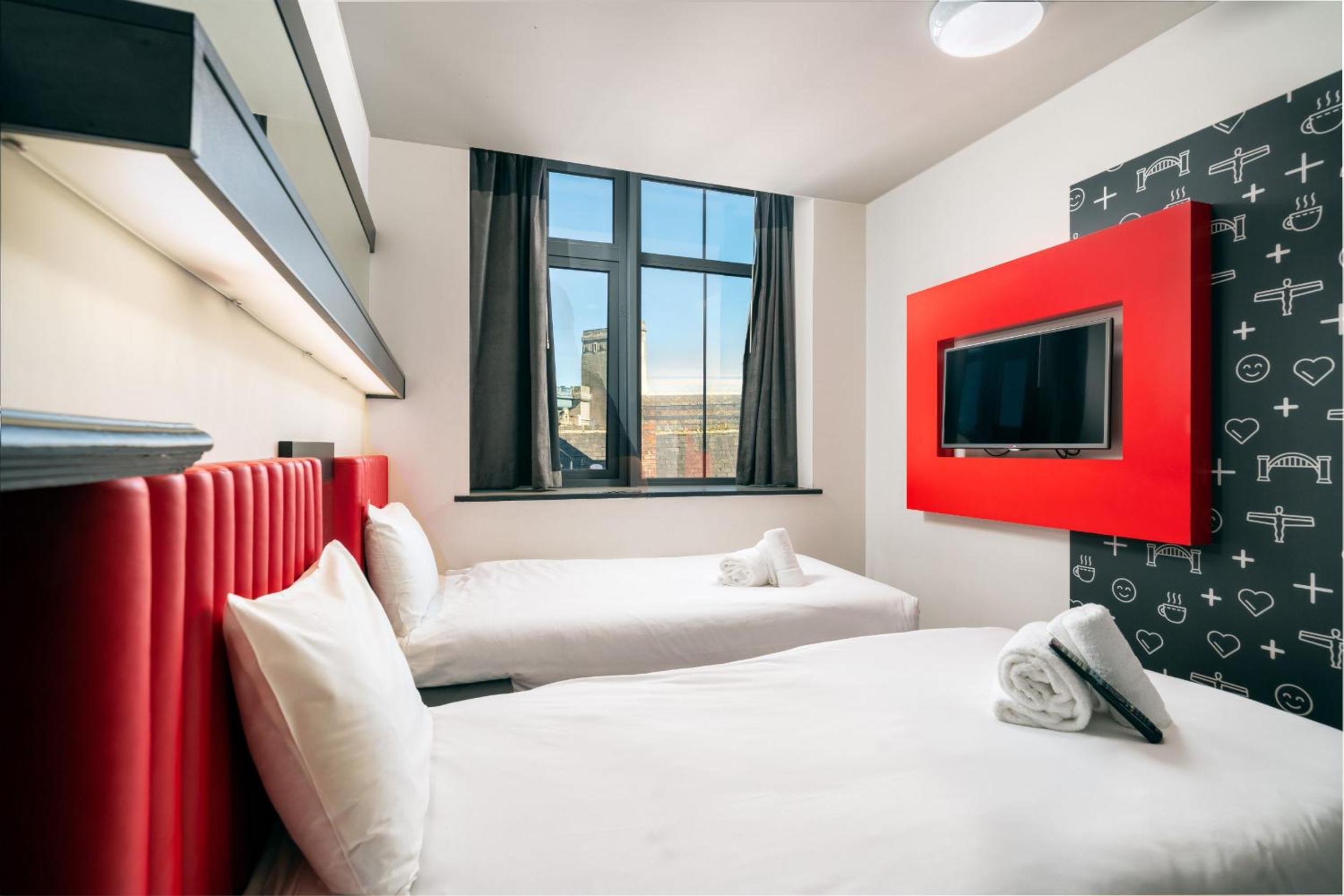 Twin Room with Window photo 3