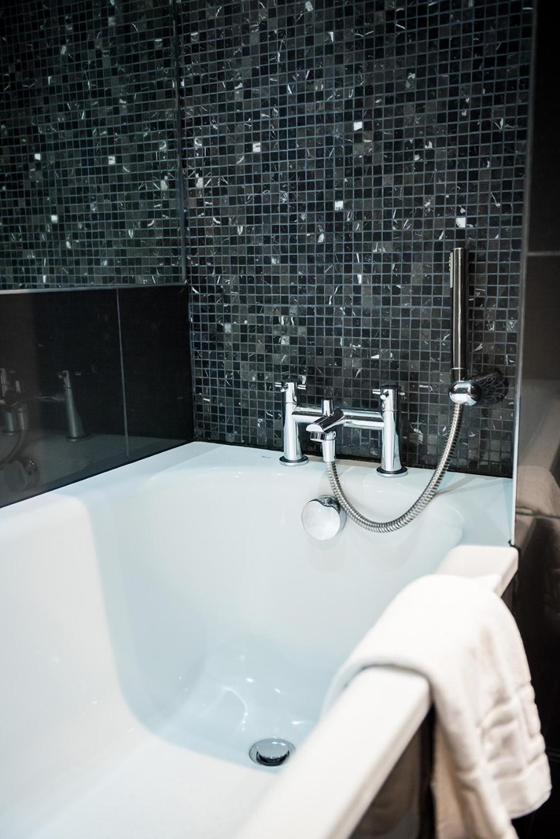 Classic Double Room - Photo 10