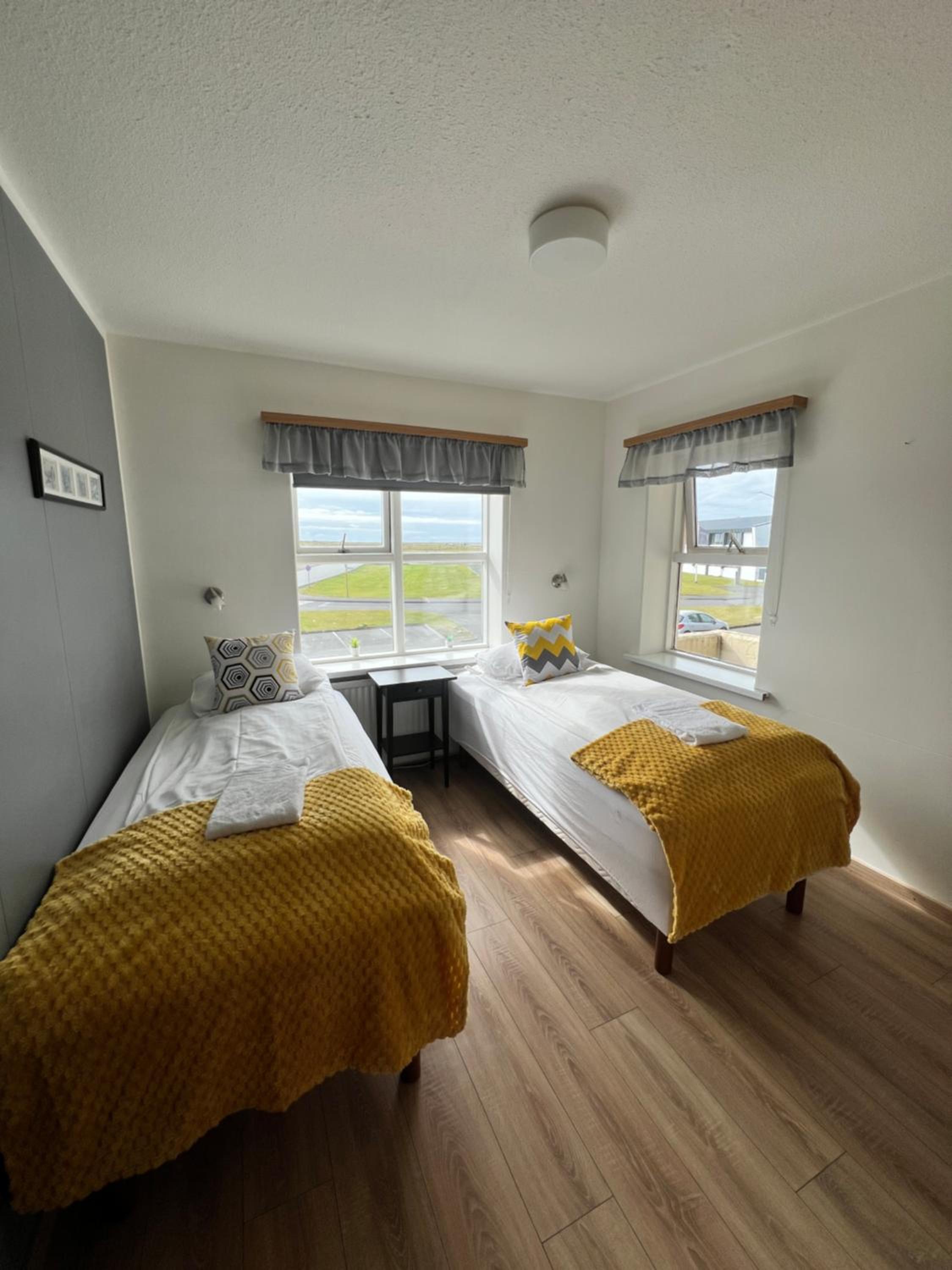 Economy Twin Room with Shared Bathroom photo 3