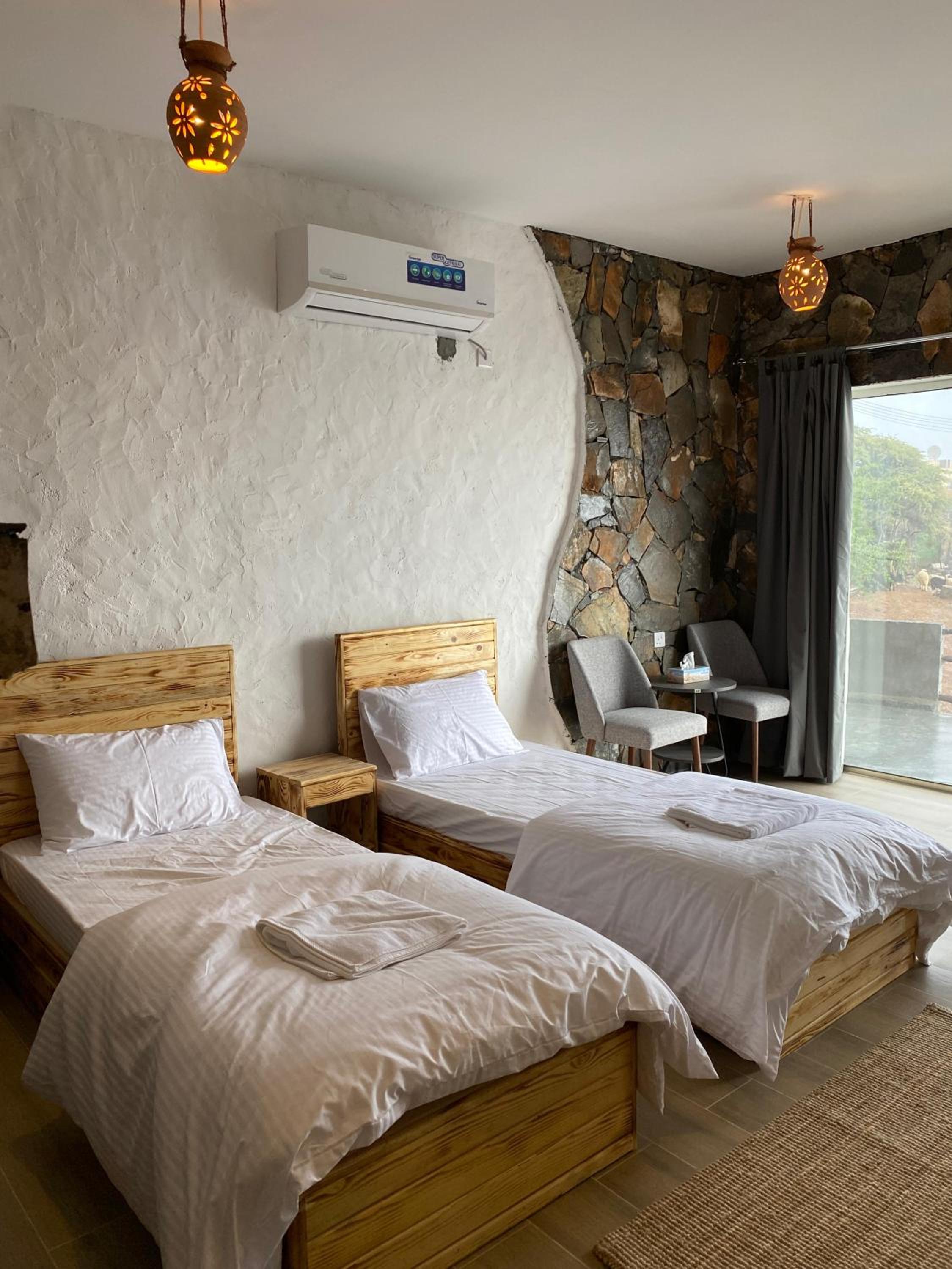 Twin Room with Mountain View photo 1