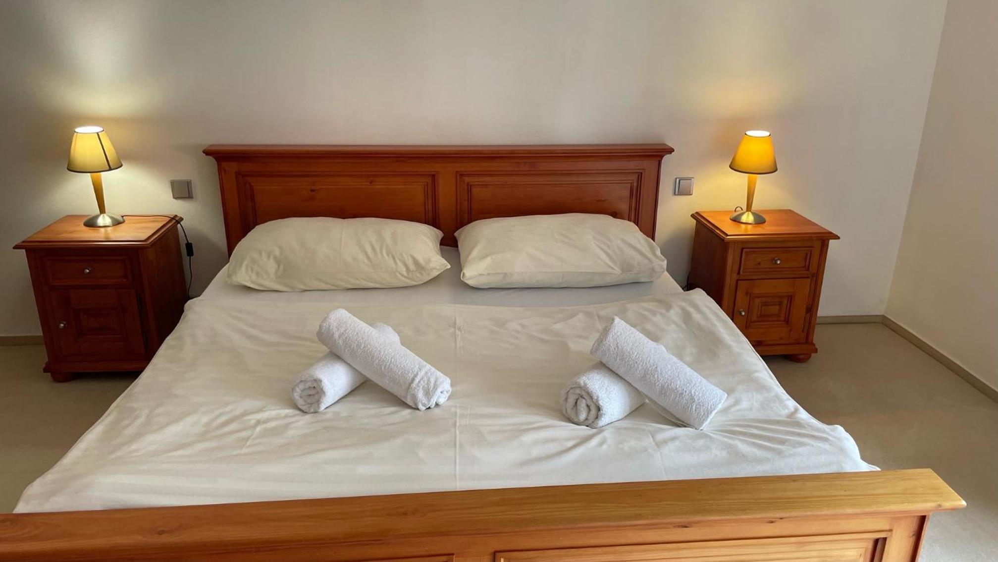 Deluxe Double Room with Extra Bed photo 1