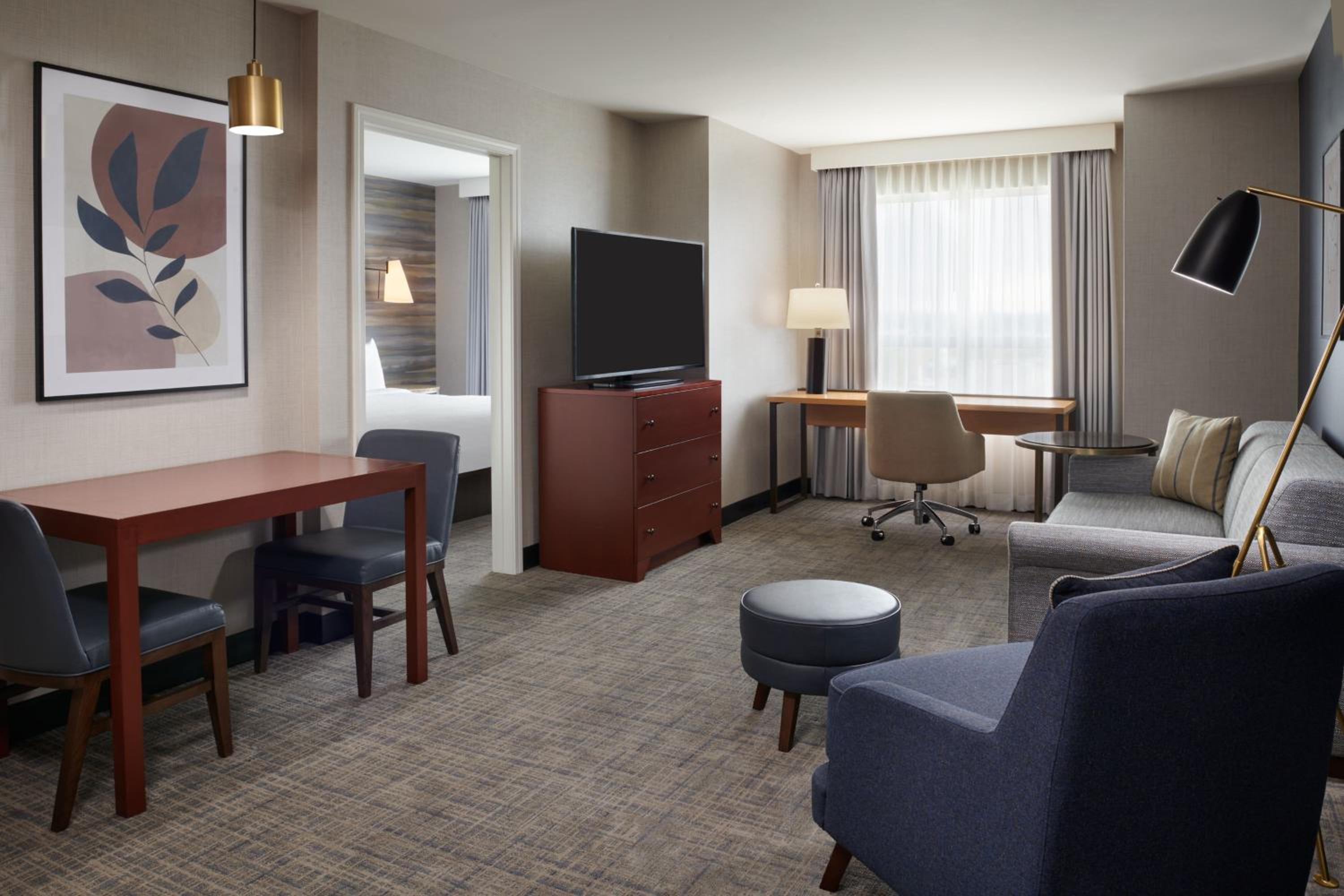 One-Bedroom King Suite with Sofa Bed - Photo 2