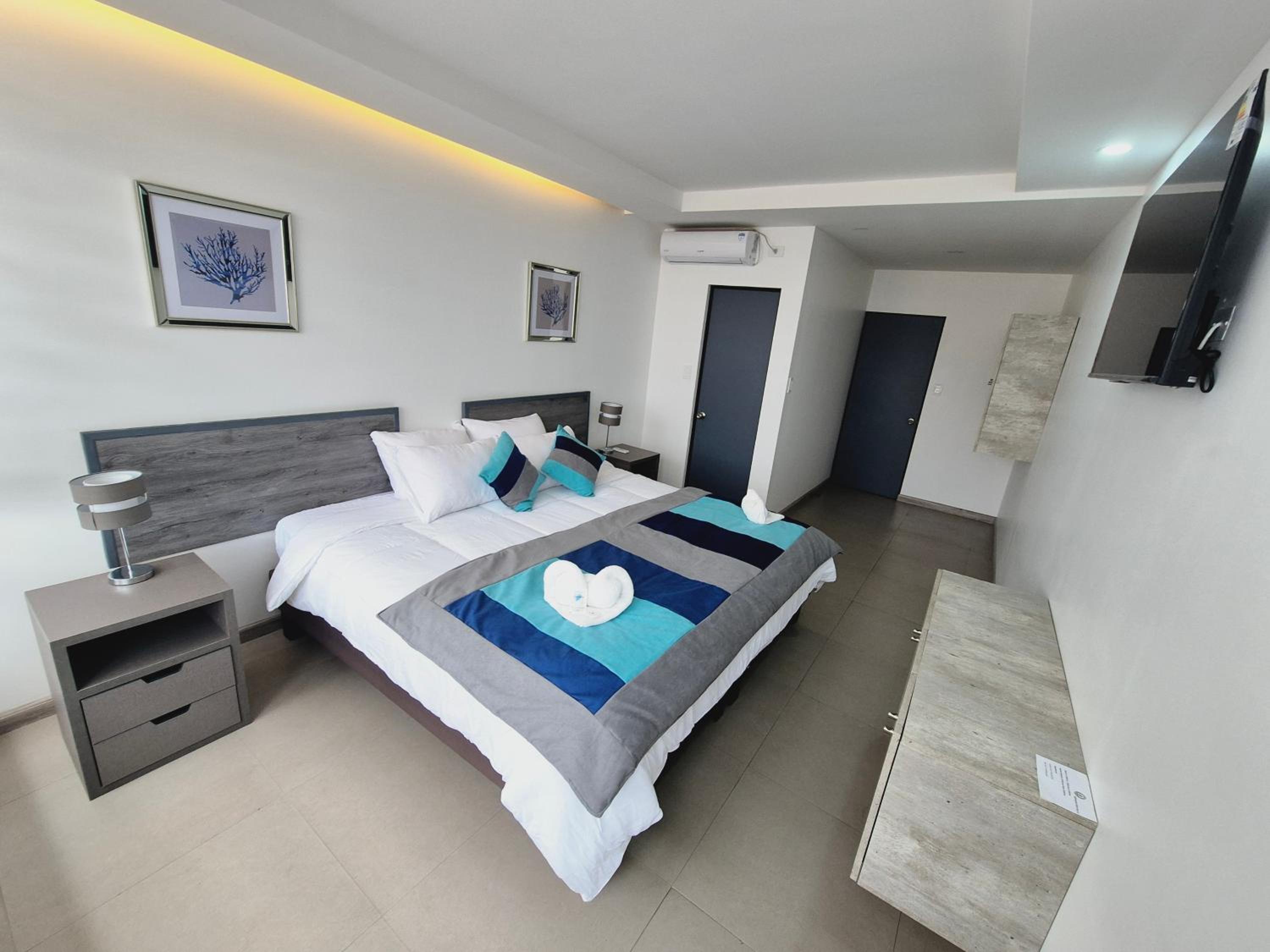 Standard Queen Room photo 2