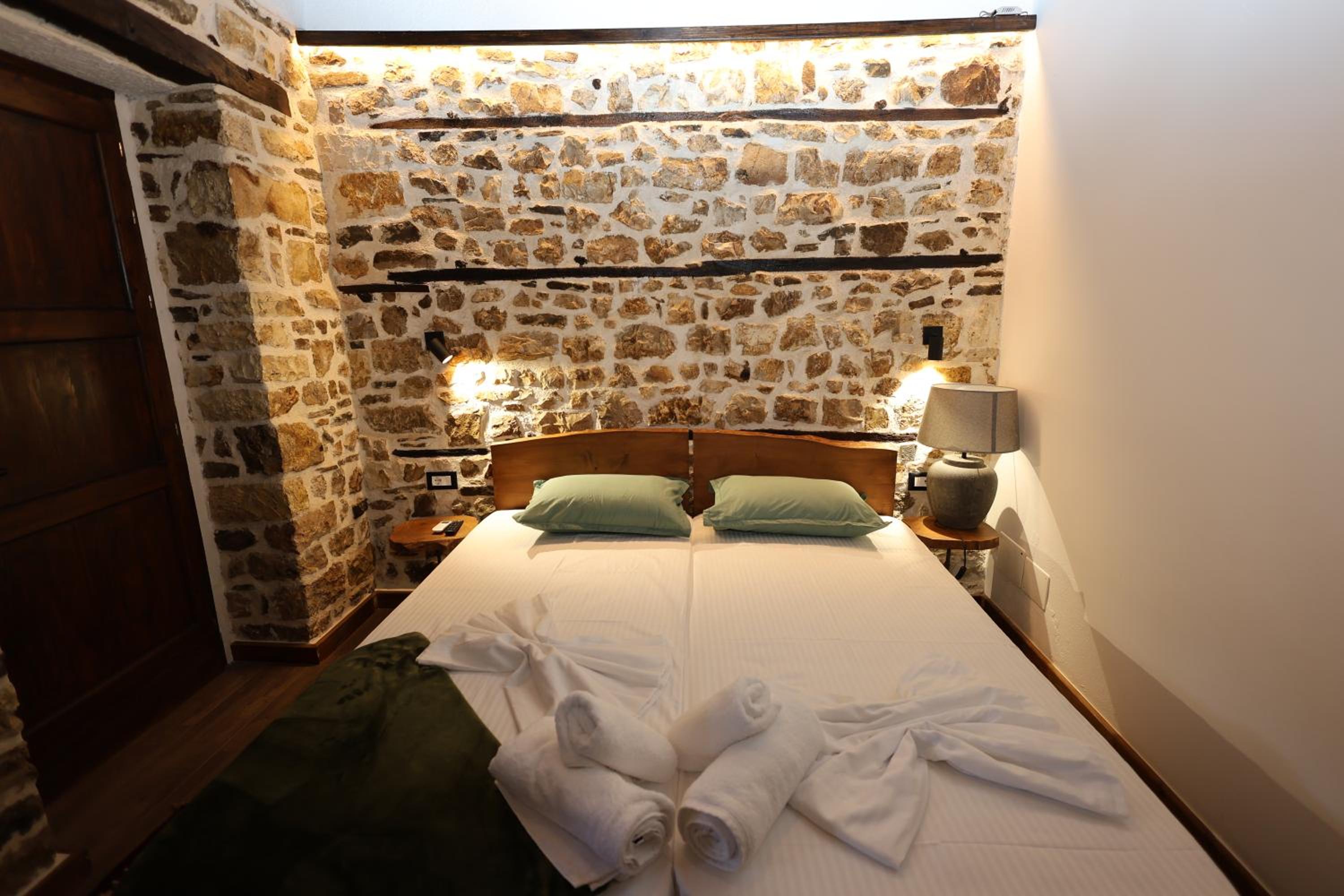Standard Twin Room with Garden View