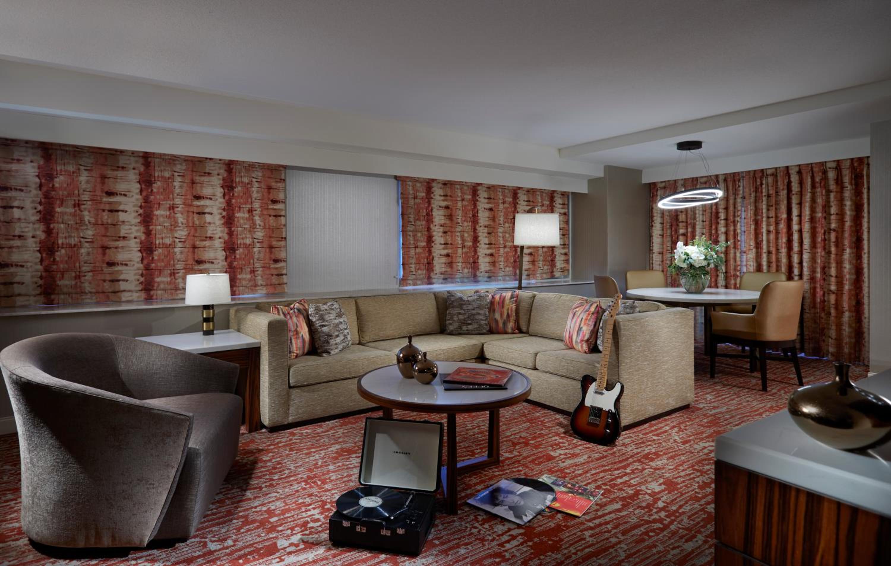 South Tower Apollo Bay View Suite - Photo 1