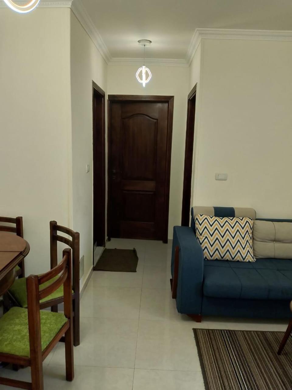 Two-Bedroom Apartment - Photo 8