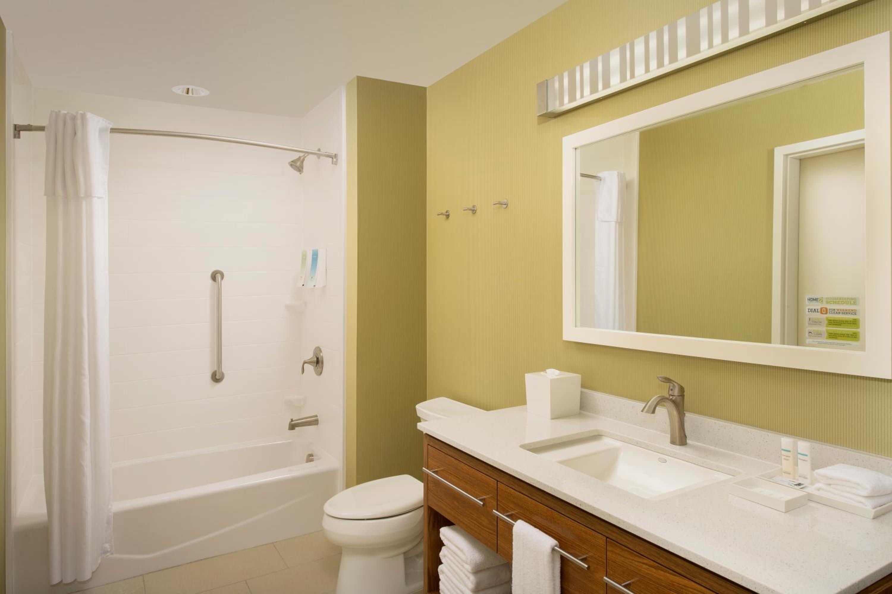 King Studio Suite - Hearing Access/Non-Smoking