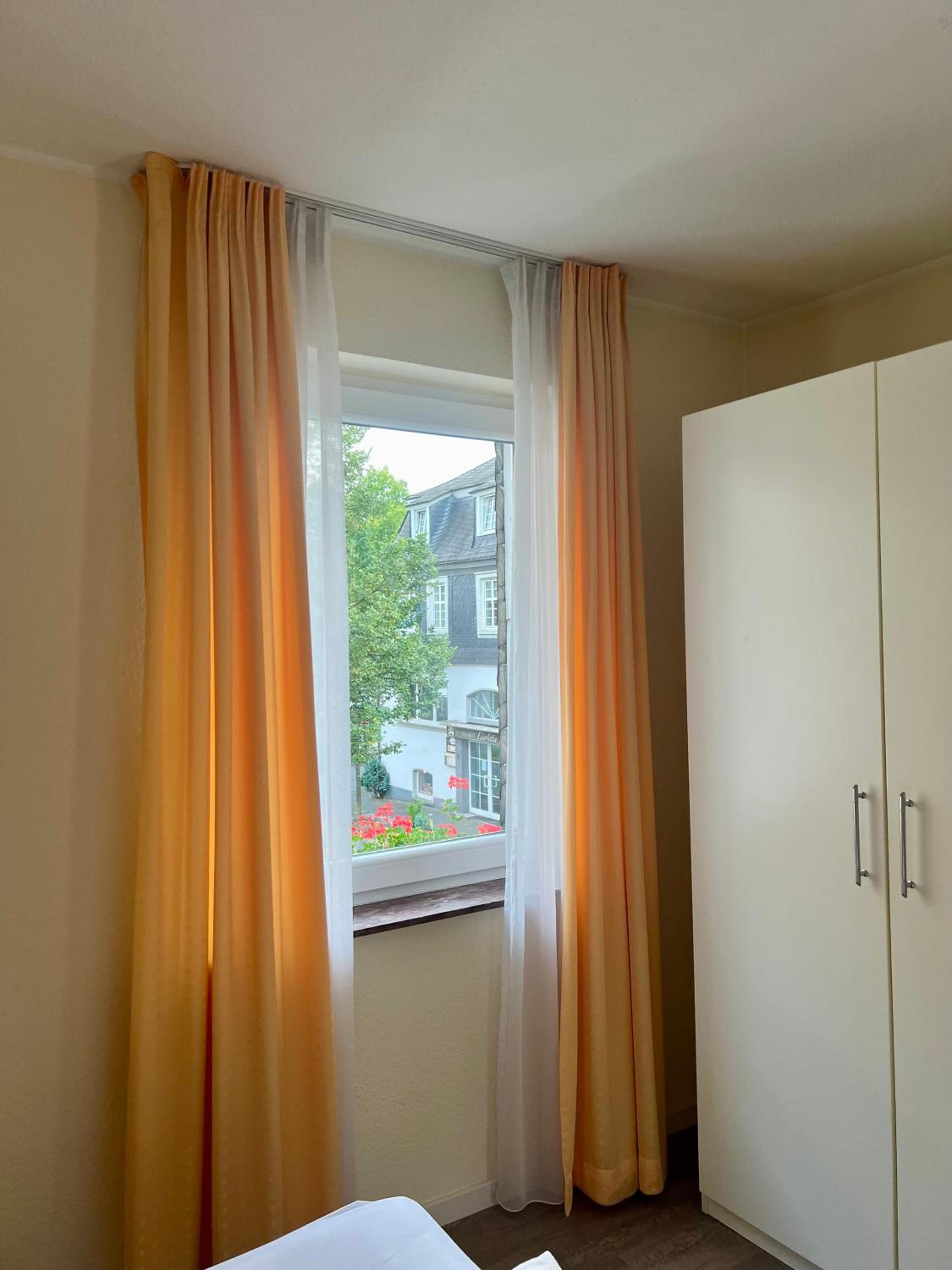 Double Room With Extra Bed photo 1