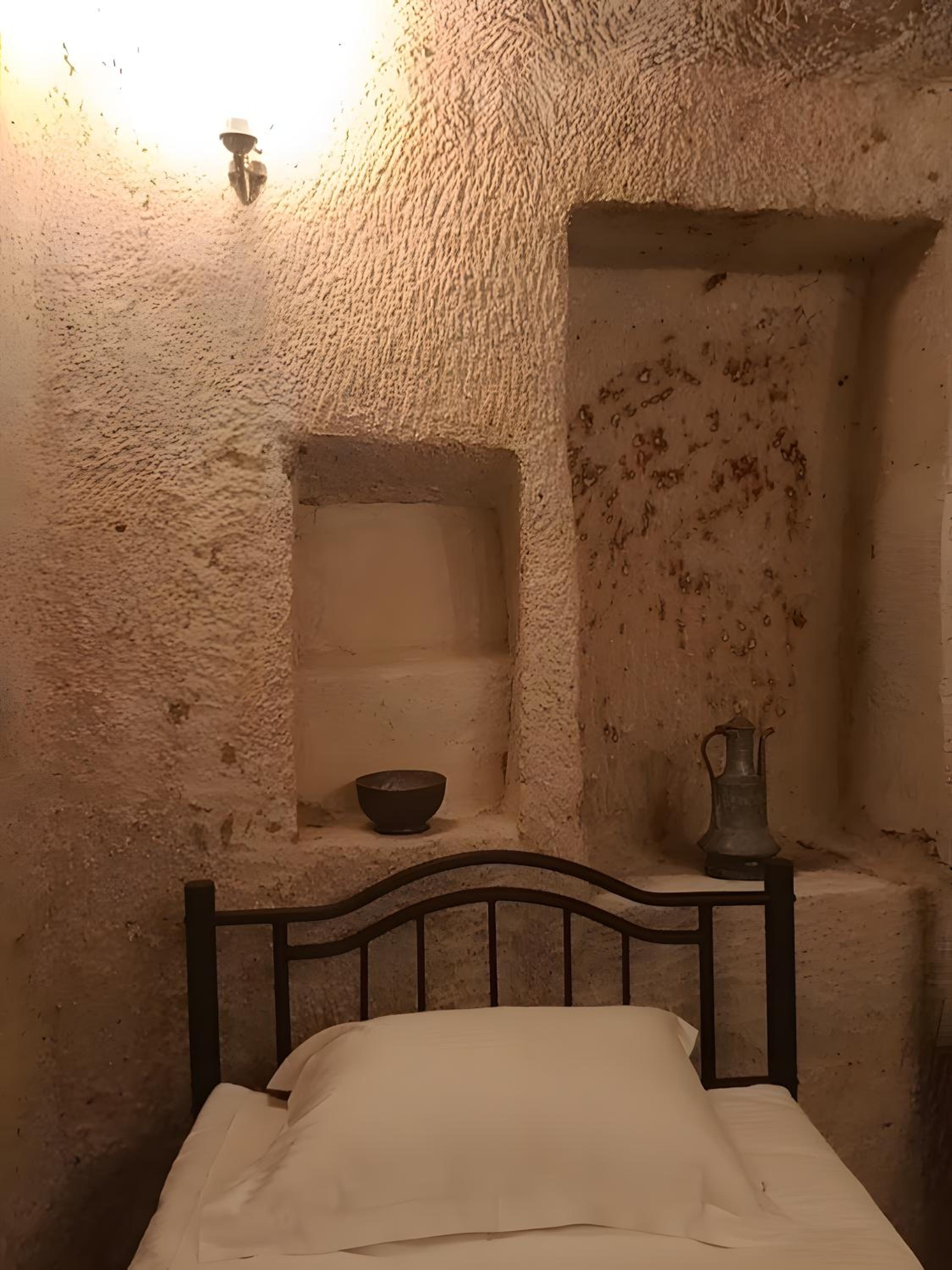 Economy Triple Room - Photo 1
