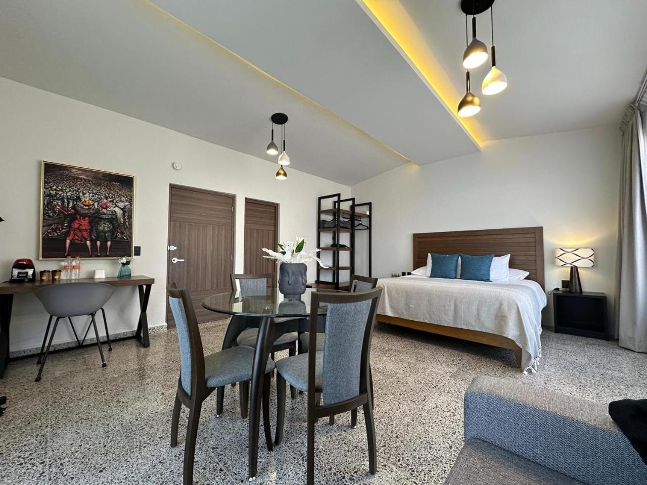Executive Suite photo 3