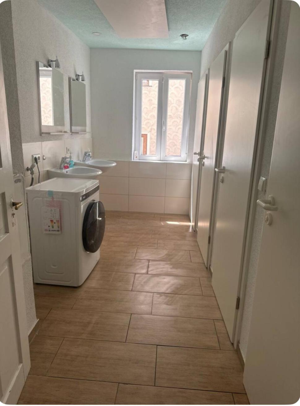 Large Double Room photo 3
