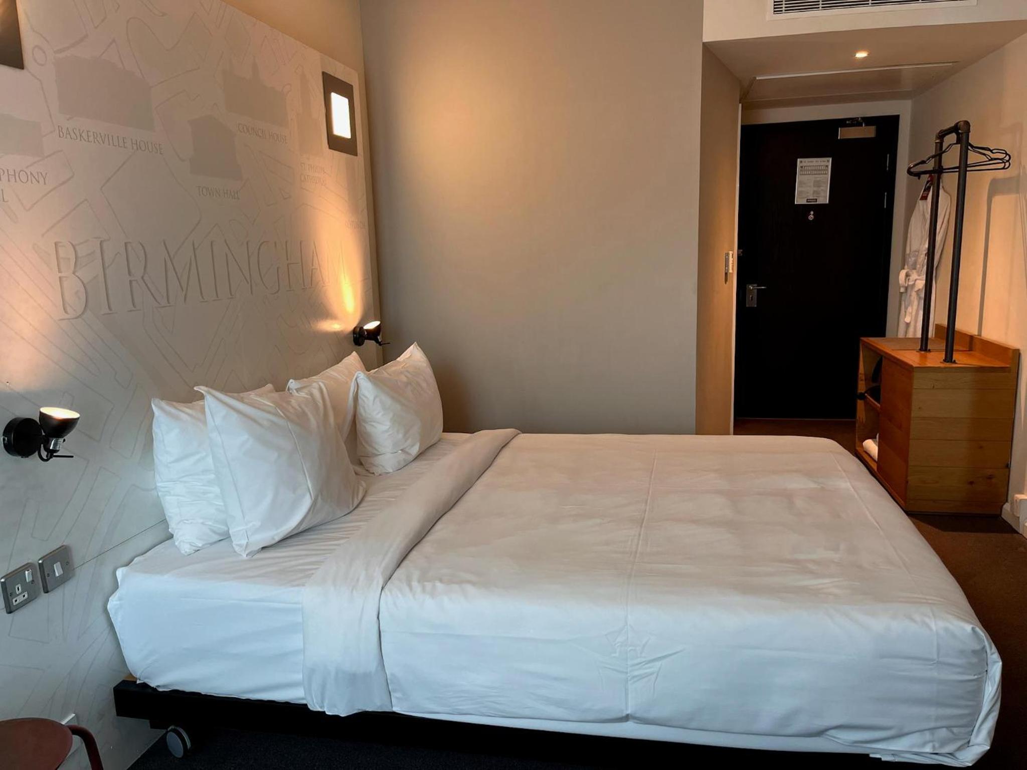Double Room - Photo 6