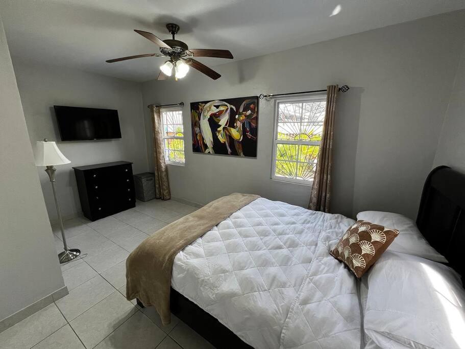Two-Bedroom House photo 2