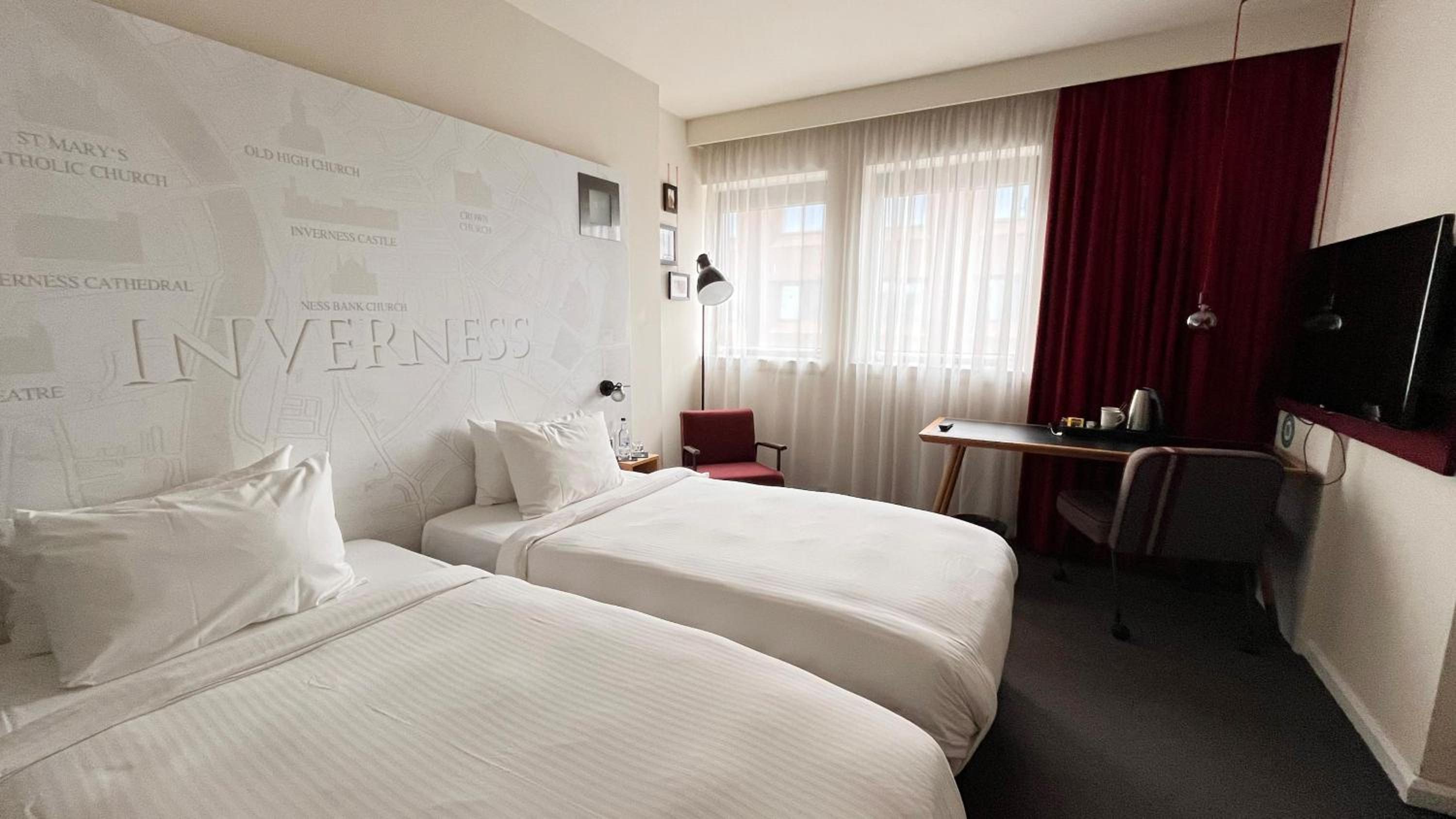 Twin Room - Photo 8