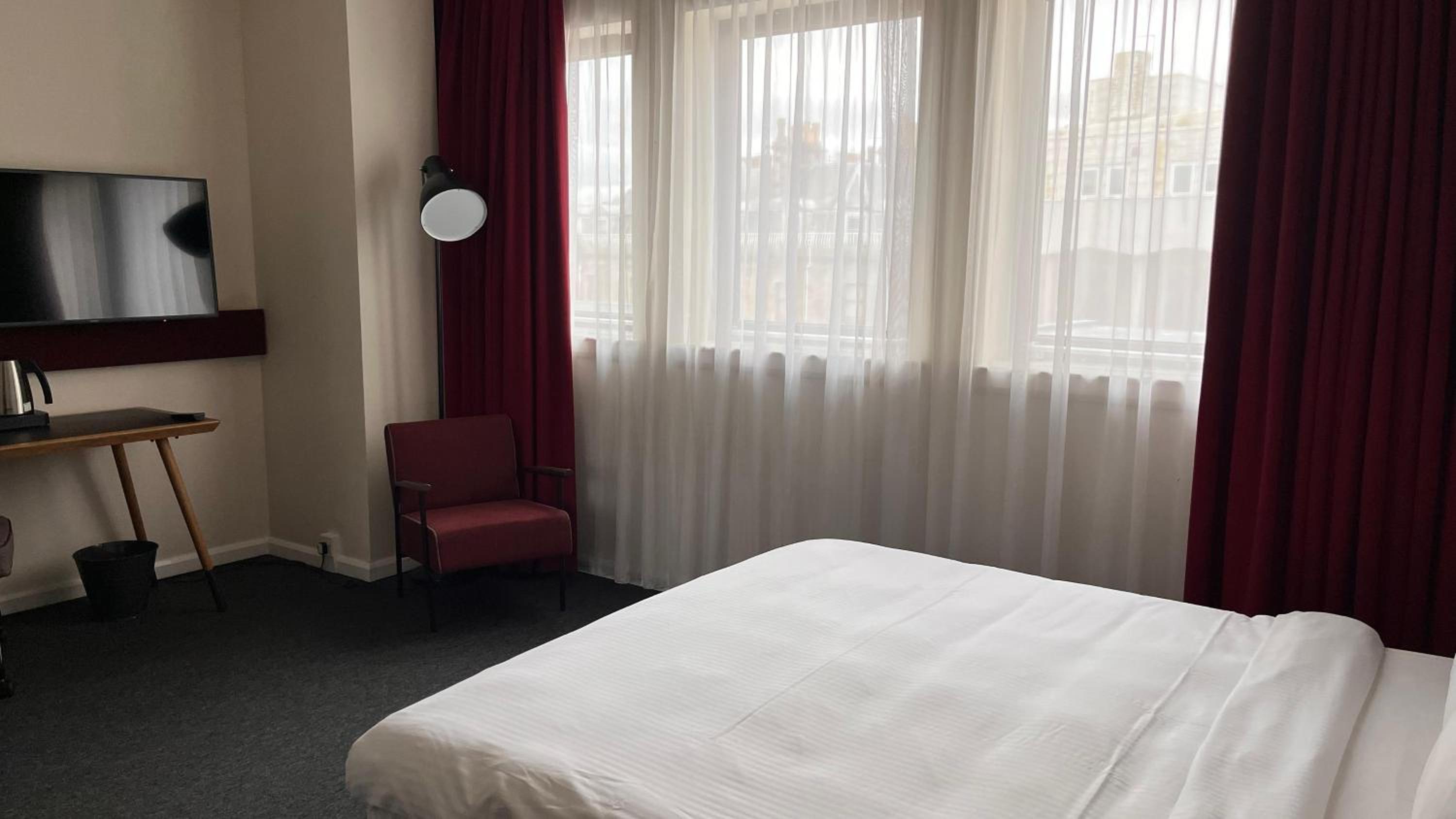 Double Room - Photo 6