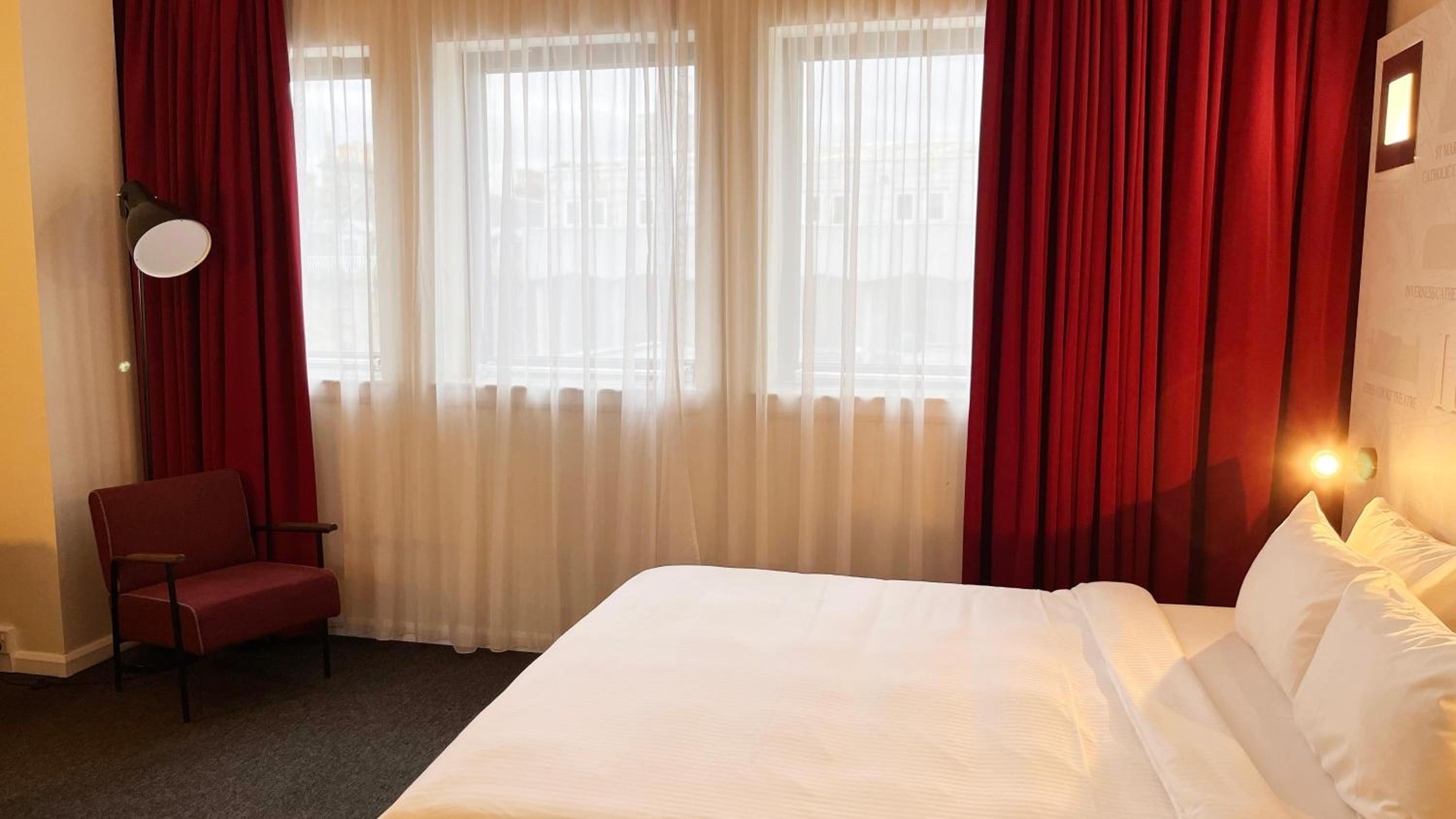Double Room - Photo 12