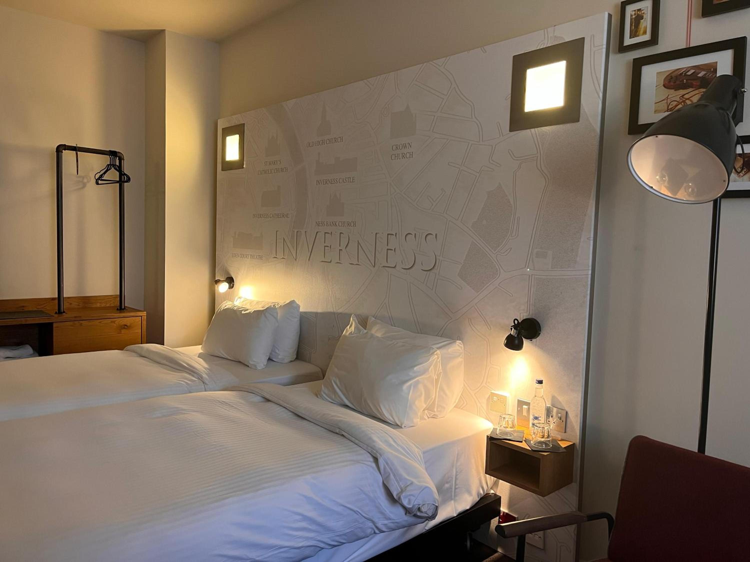 Twin Room - Photo 4