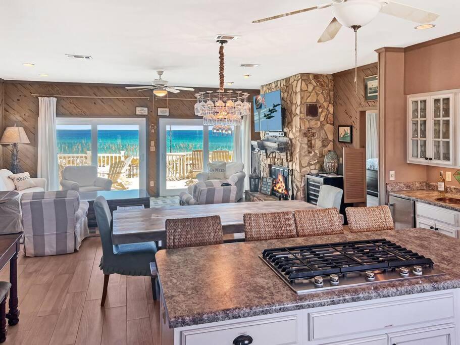 Four-Bedroom Vacation Home photo 3
