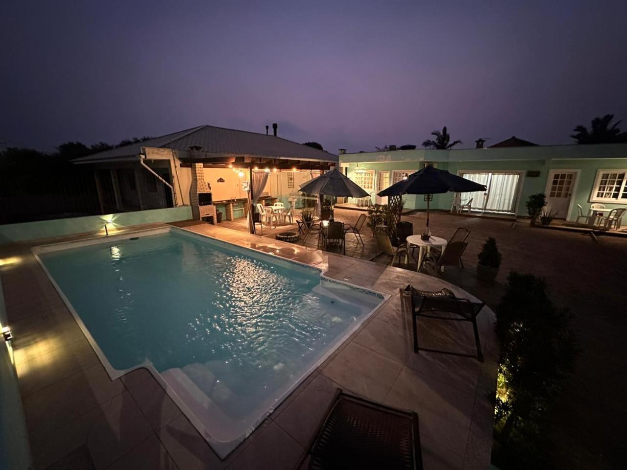 Junior Suite with Pool View photo 3