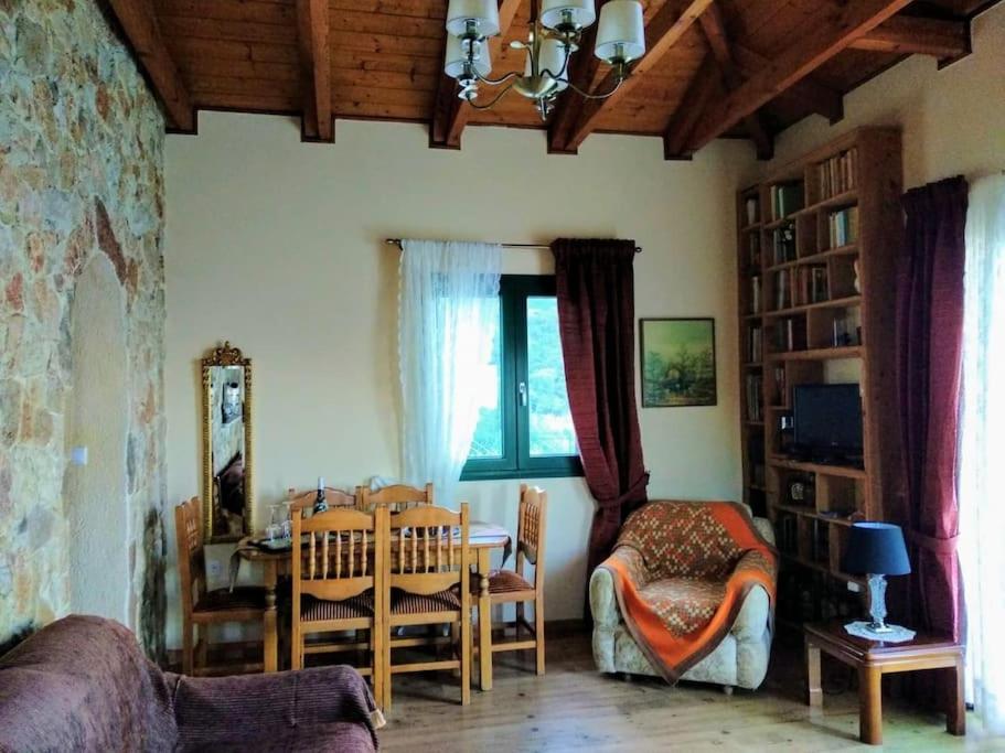 Two-Bedroom House photo 3
