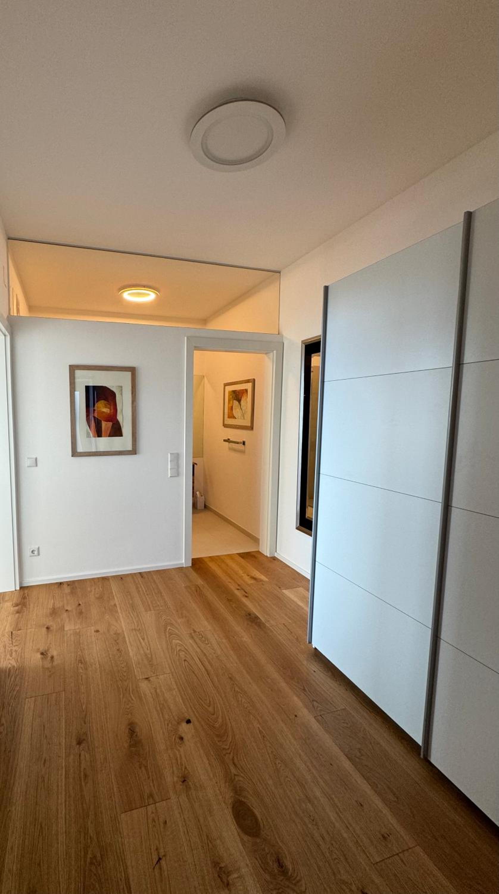 Apartment with Bathroom photo 1