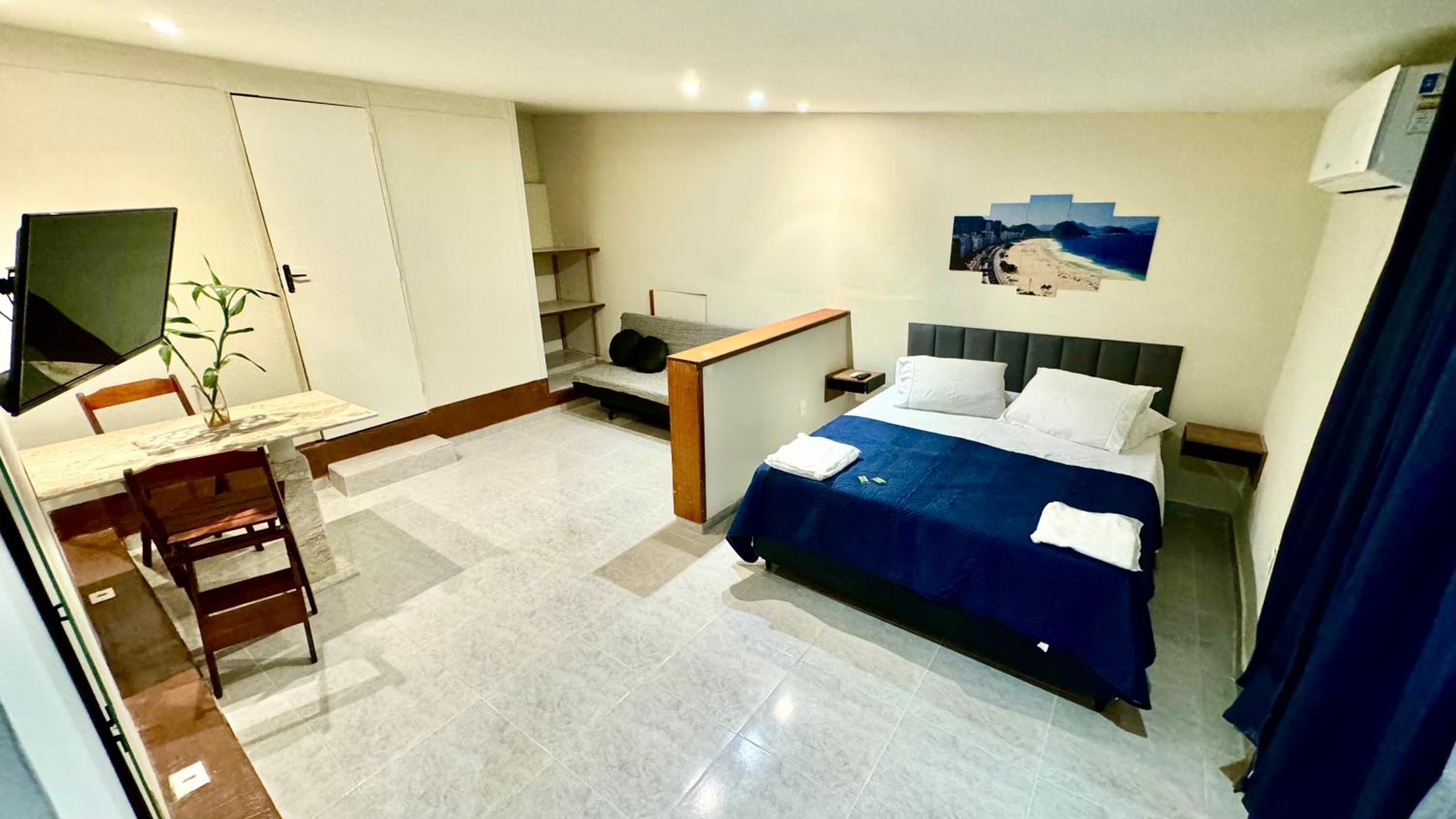 Family Room with Private Bathroom - Photo 1
