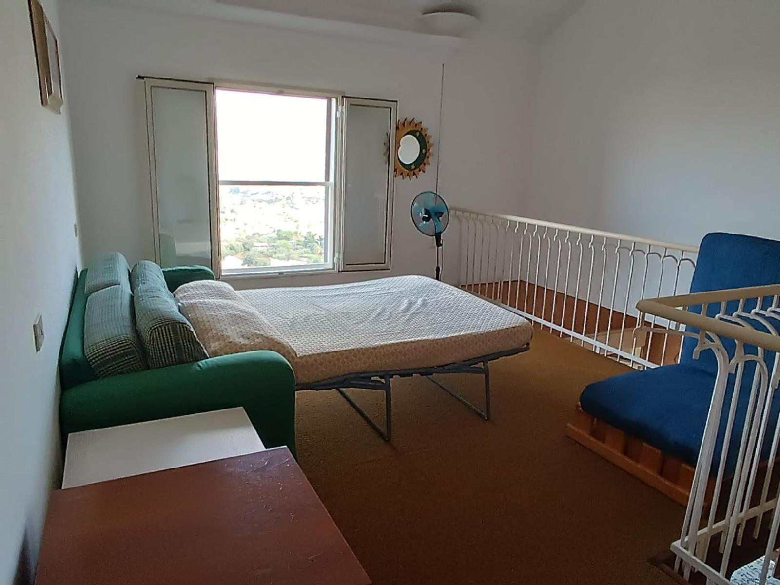 Two-Bedroom House photo 3