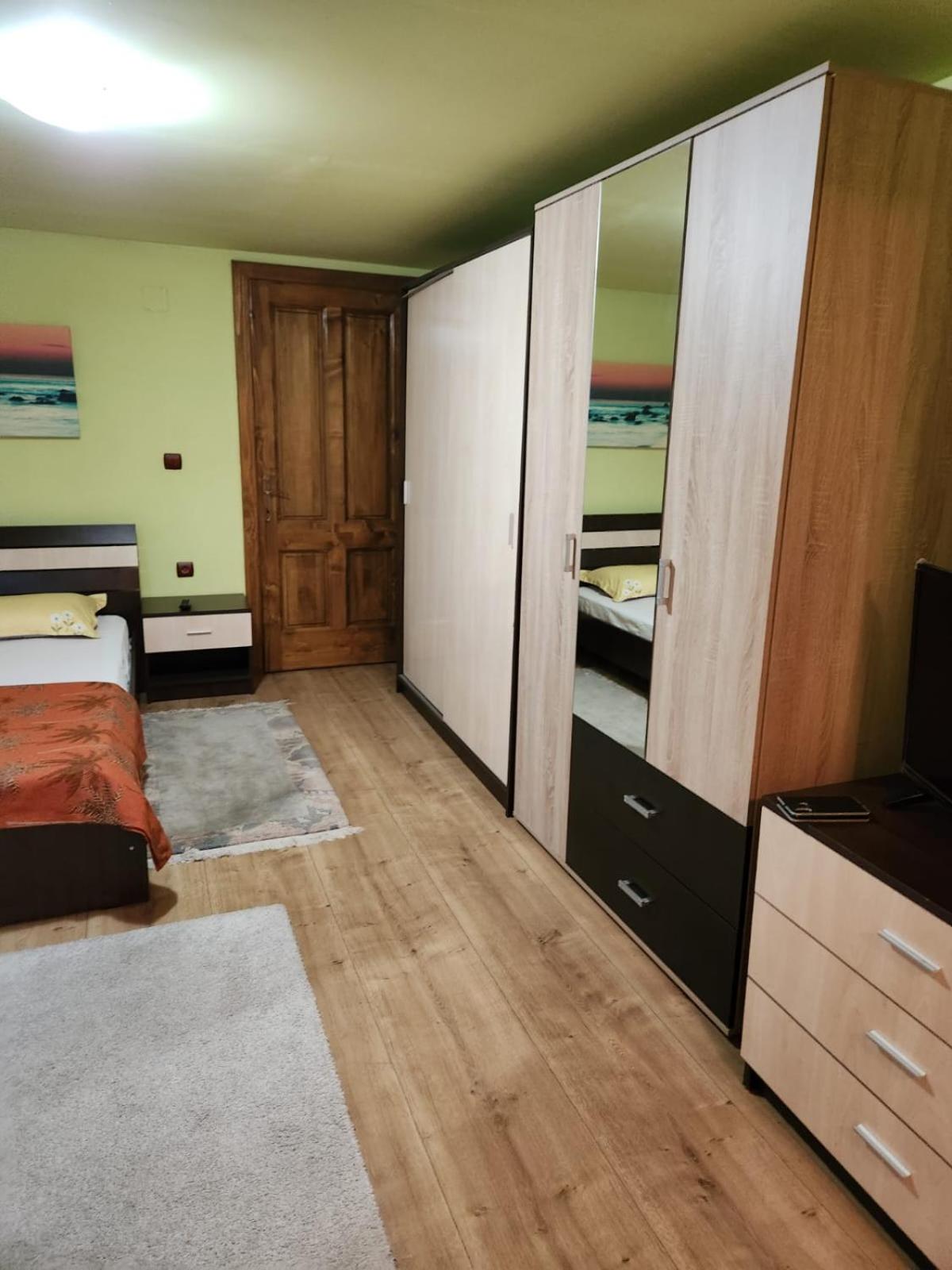 Double Room with Private Bathroom photo 2