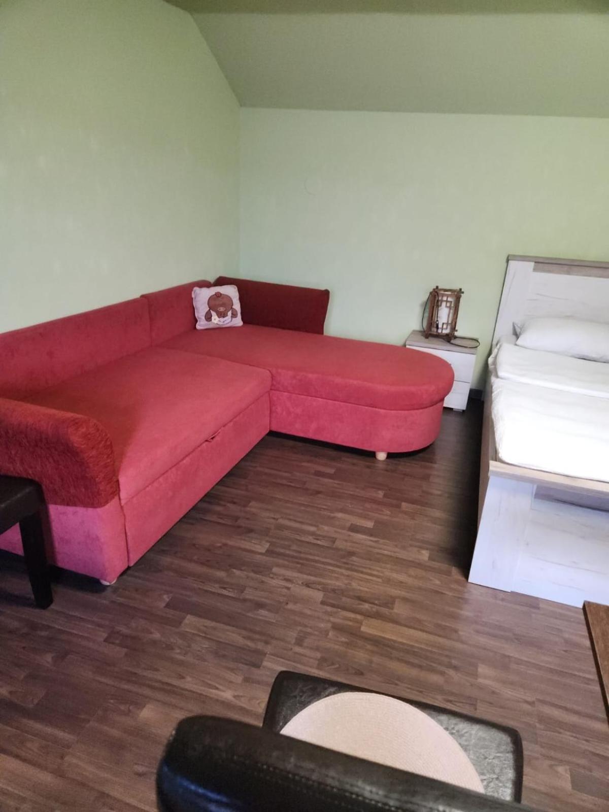 Triple Room with Shared Bathroom photo 2