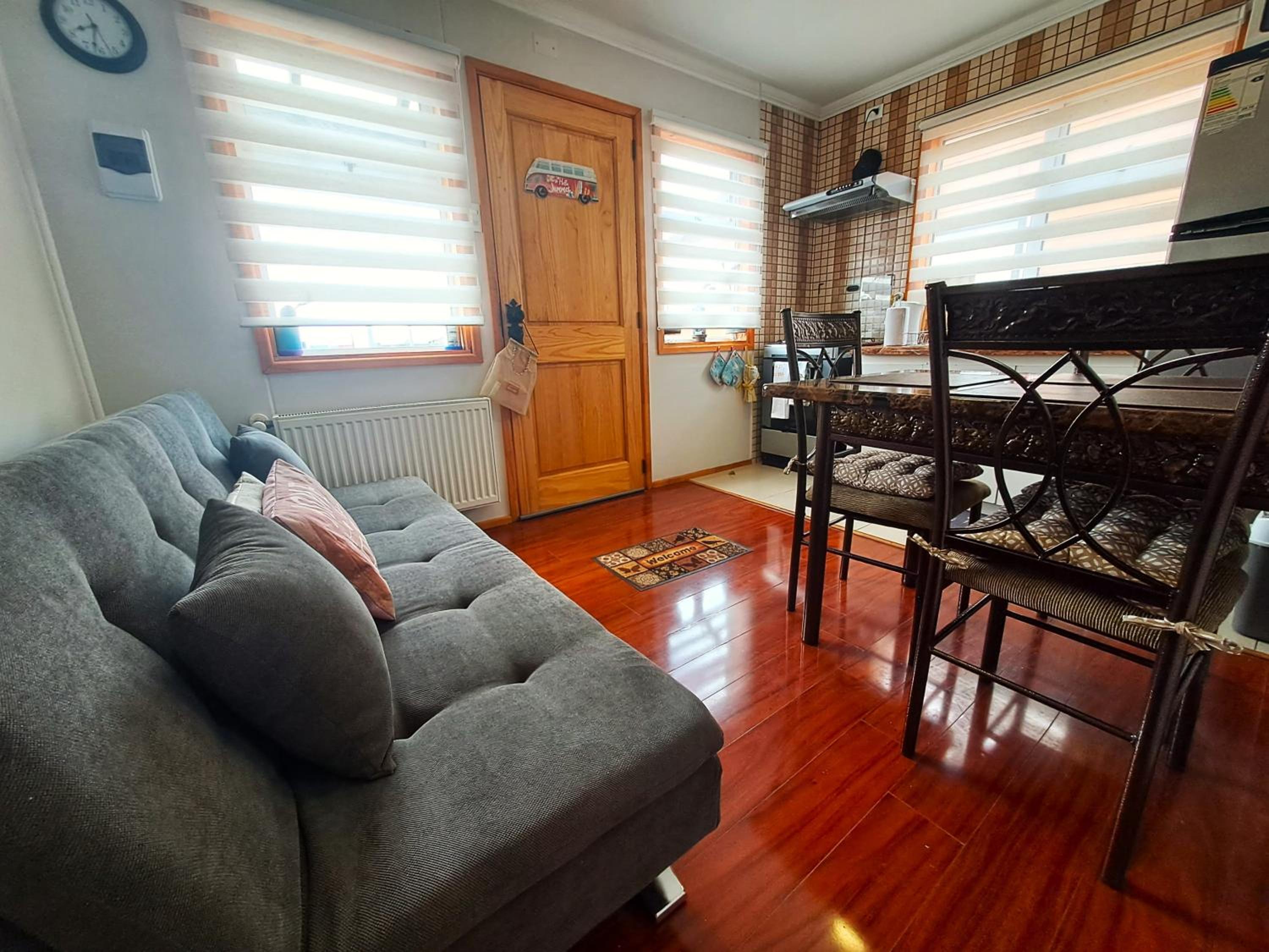 Apartment photo 3