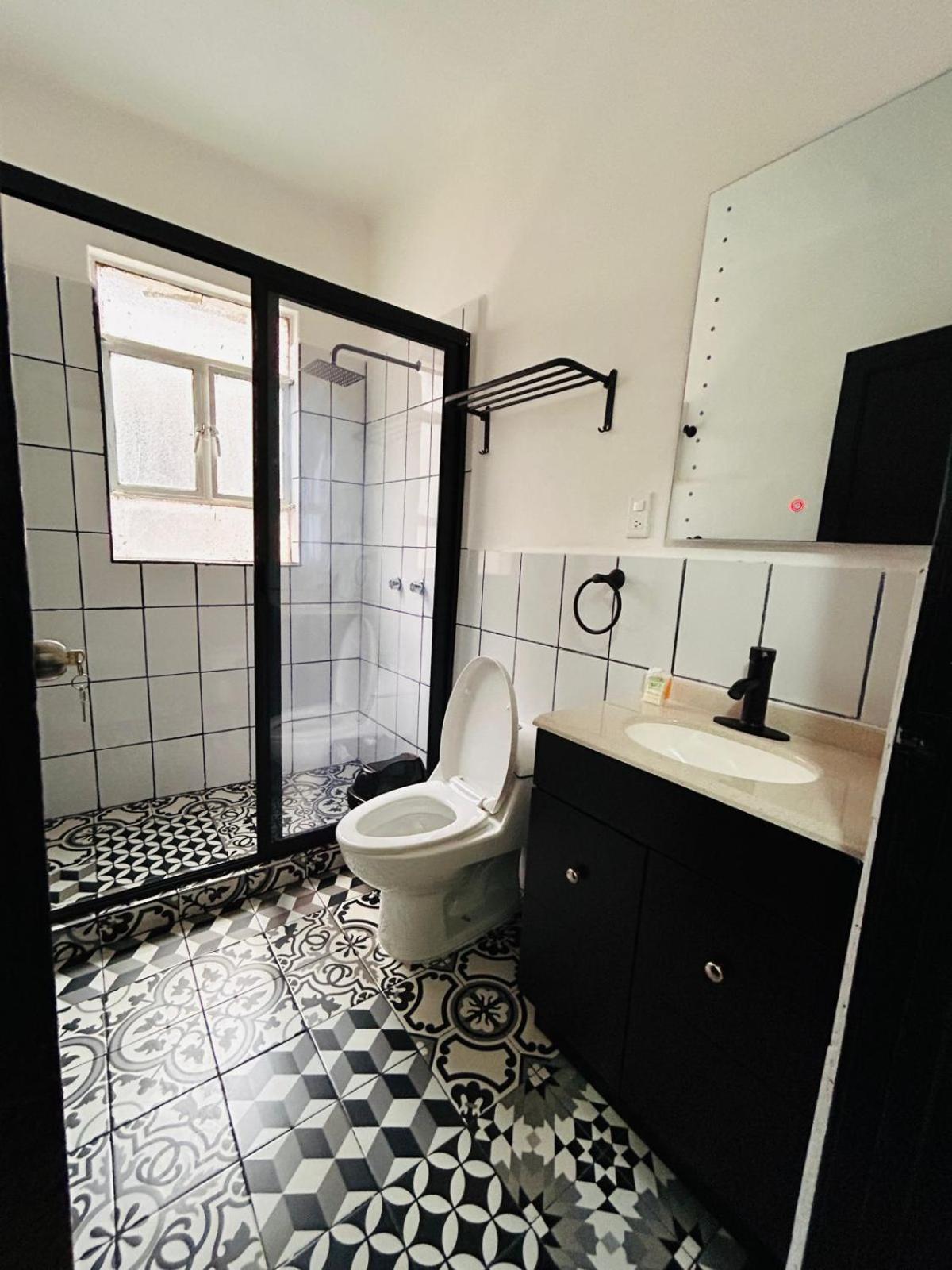 Double Room with Private External Bathroom - Photo 10