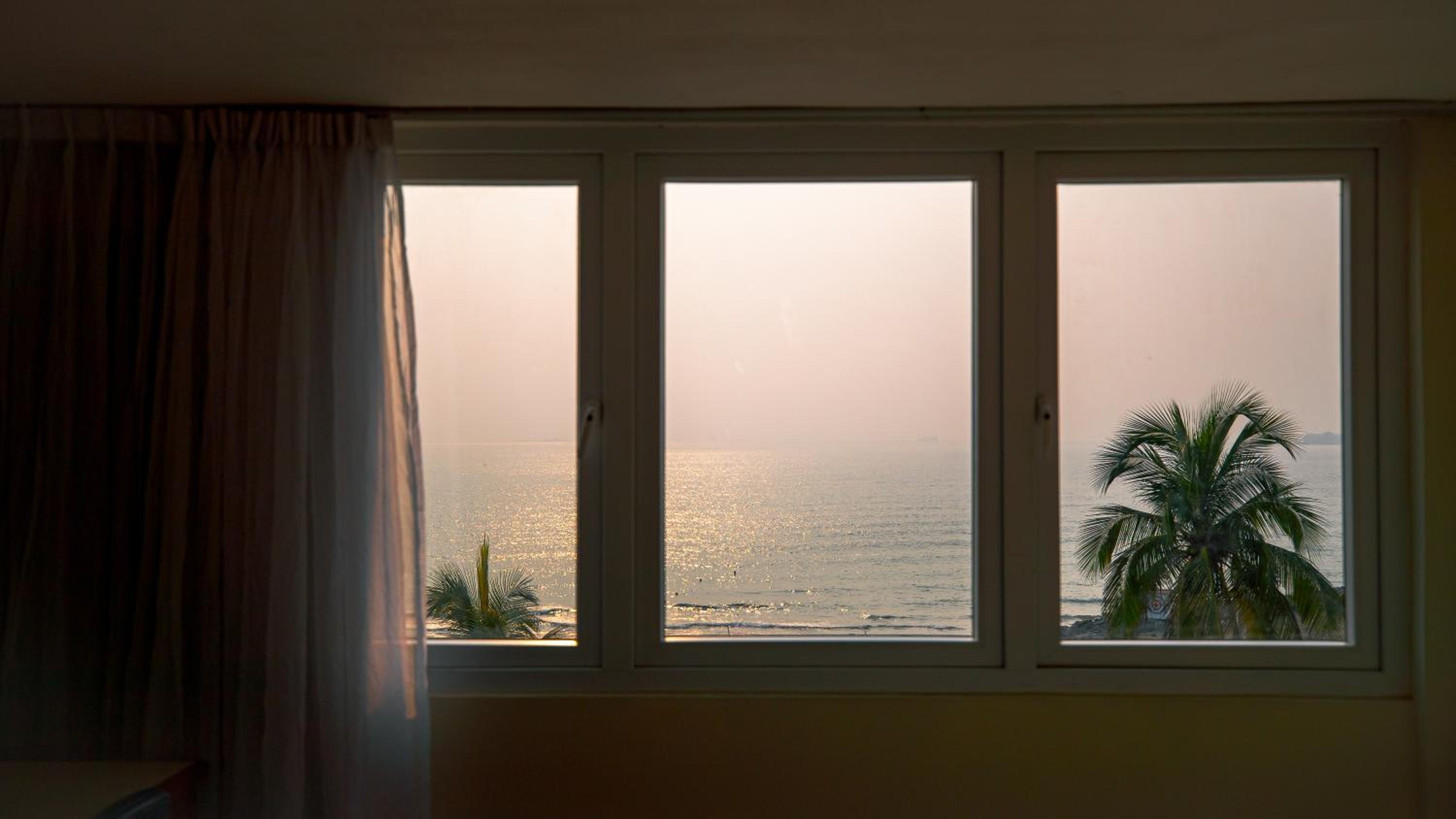 King Room with Sea View - Photo 4