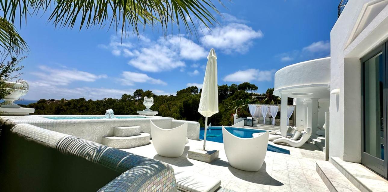 Villa photo 3