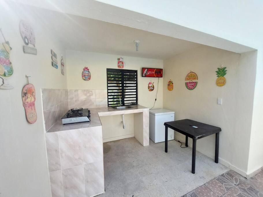 Three-Bedroom House photo 3