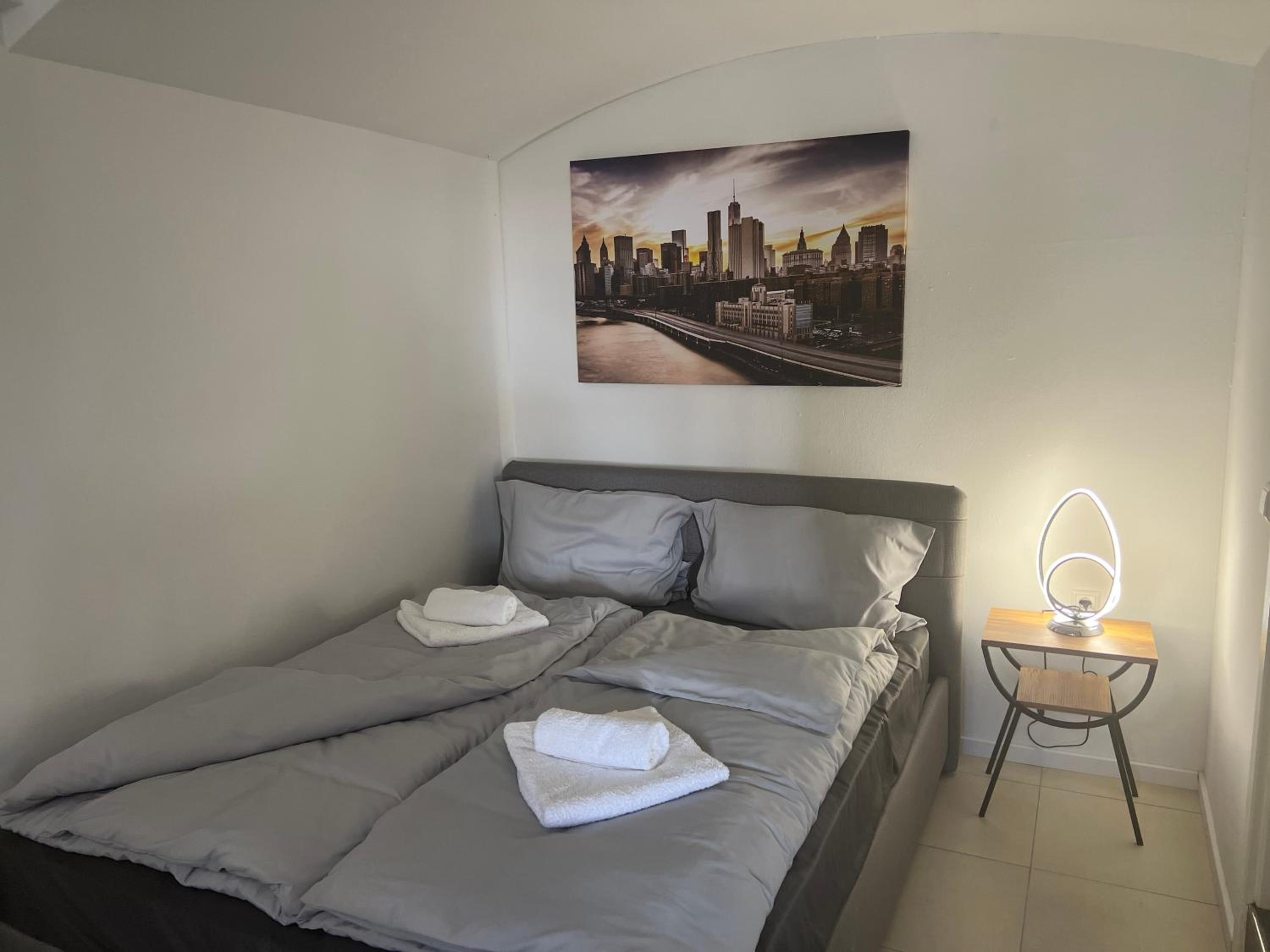Studio Apartment with One Double Bed photo 2