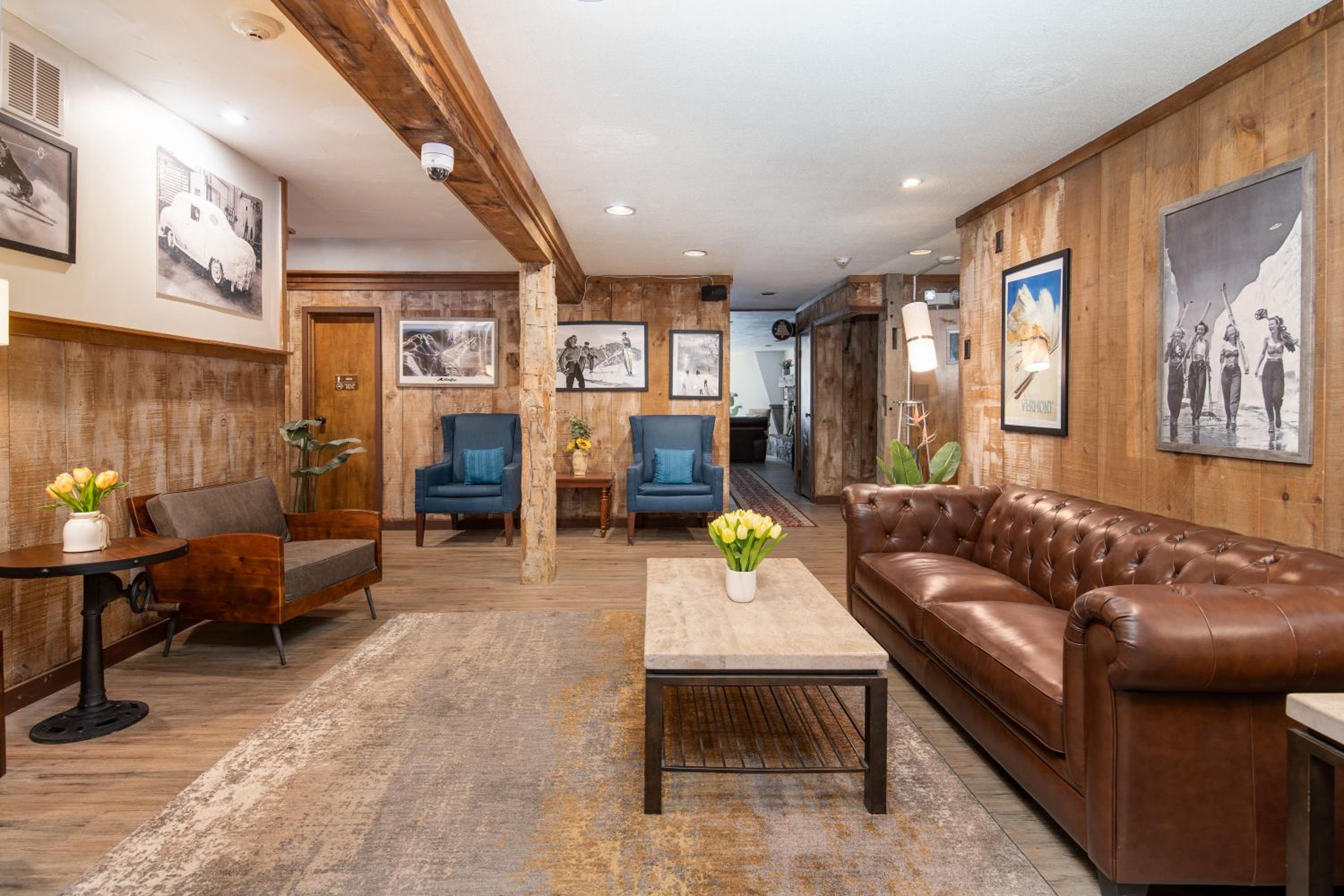 Deluxe Family Suite photo 1